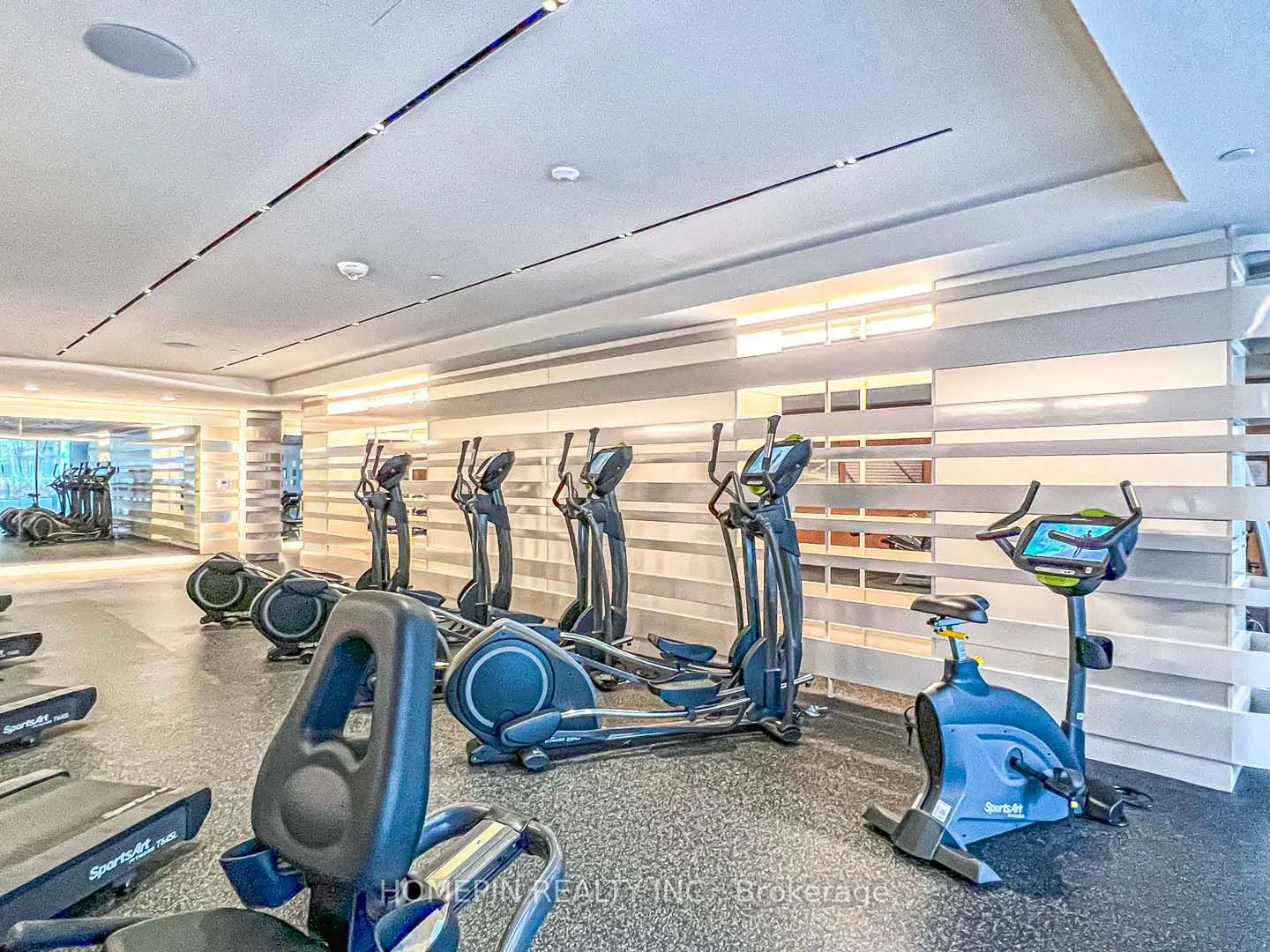 25 Adra Grado Way, #611