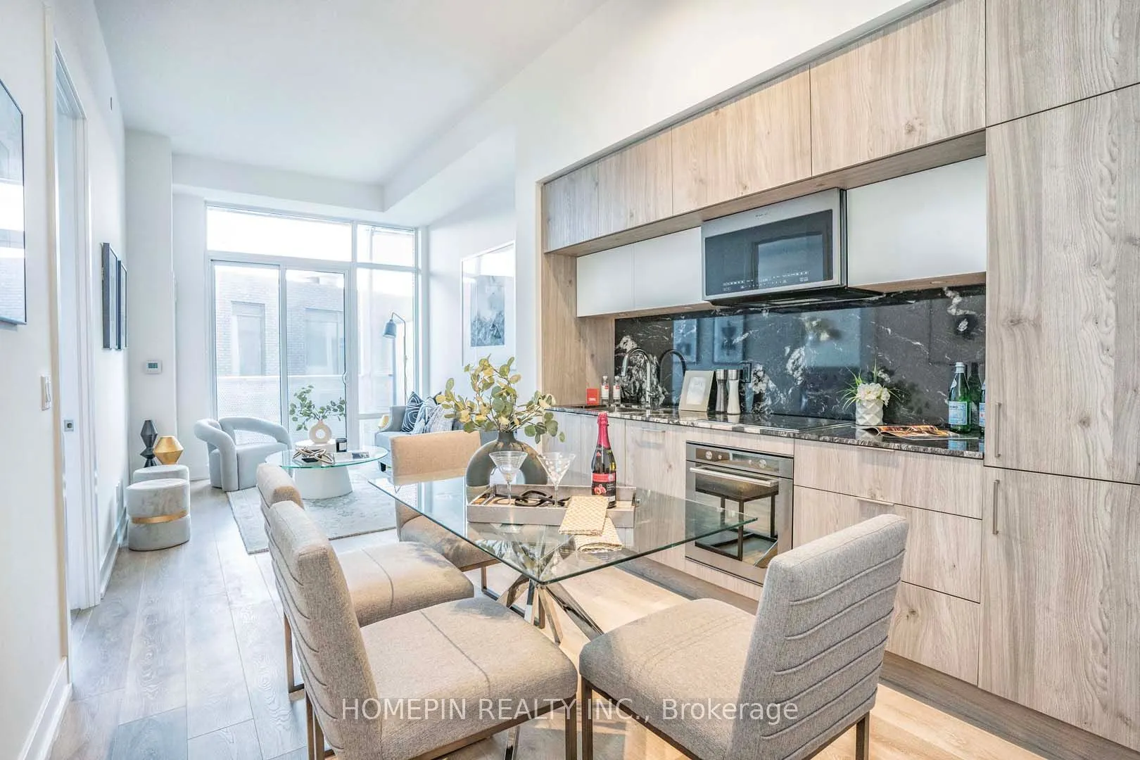 25 Adra Grado Way, #611