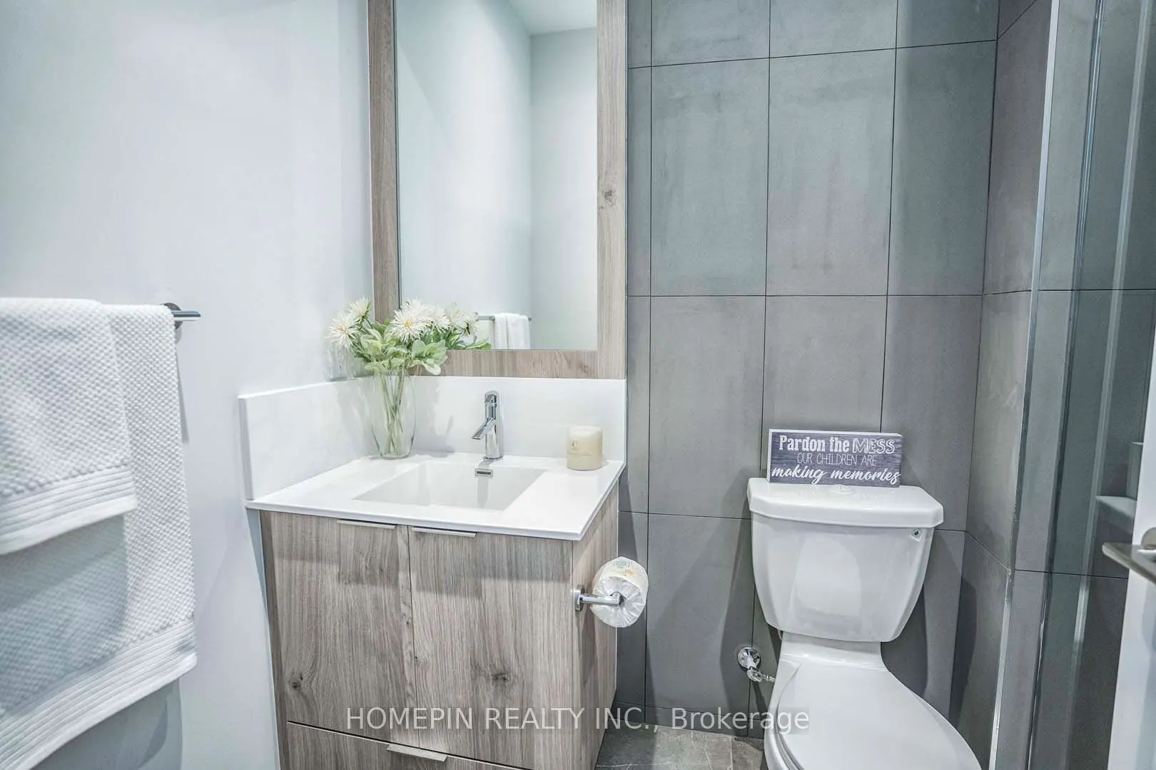 25 Adra Grado Way, #611