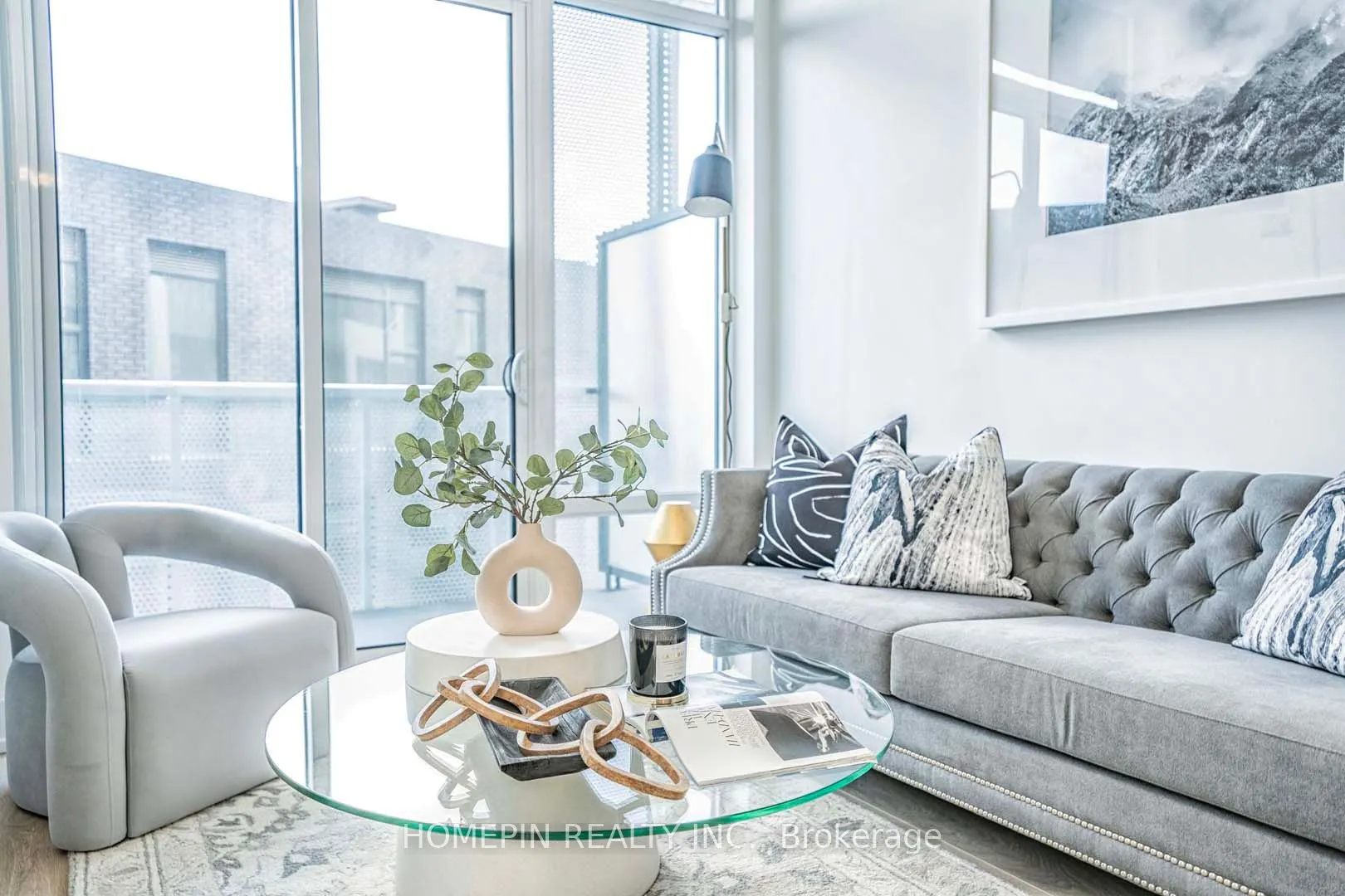 25 Adra Grado Way, #611