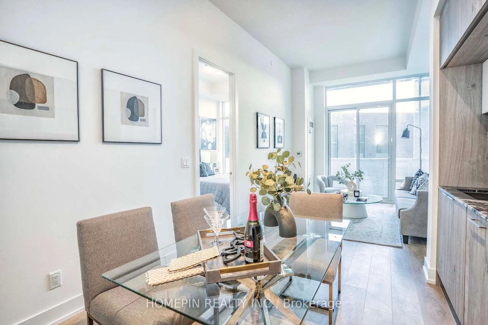25 Adra Grado Way, #611