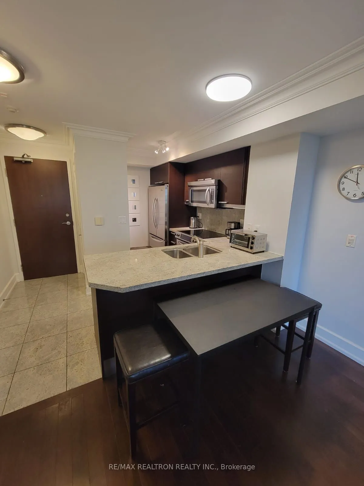 650 Sheppard Avenue E, #401