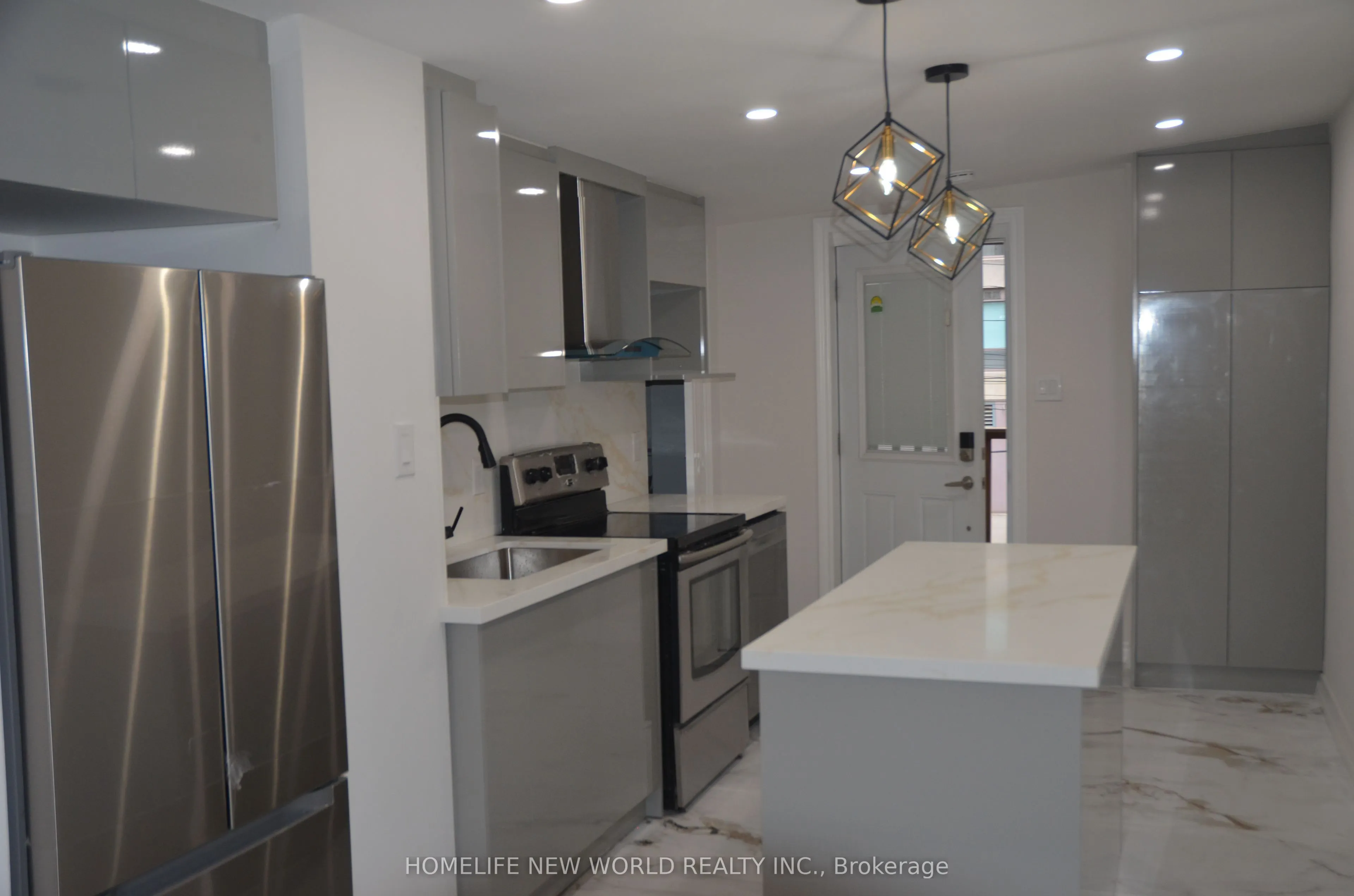 231 Queen Street W, #Upper Level