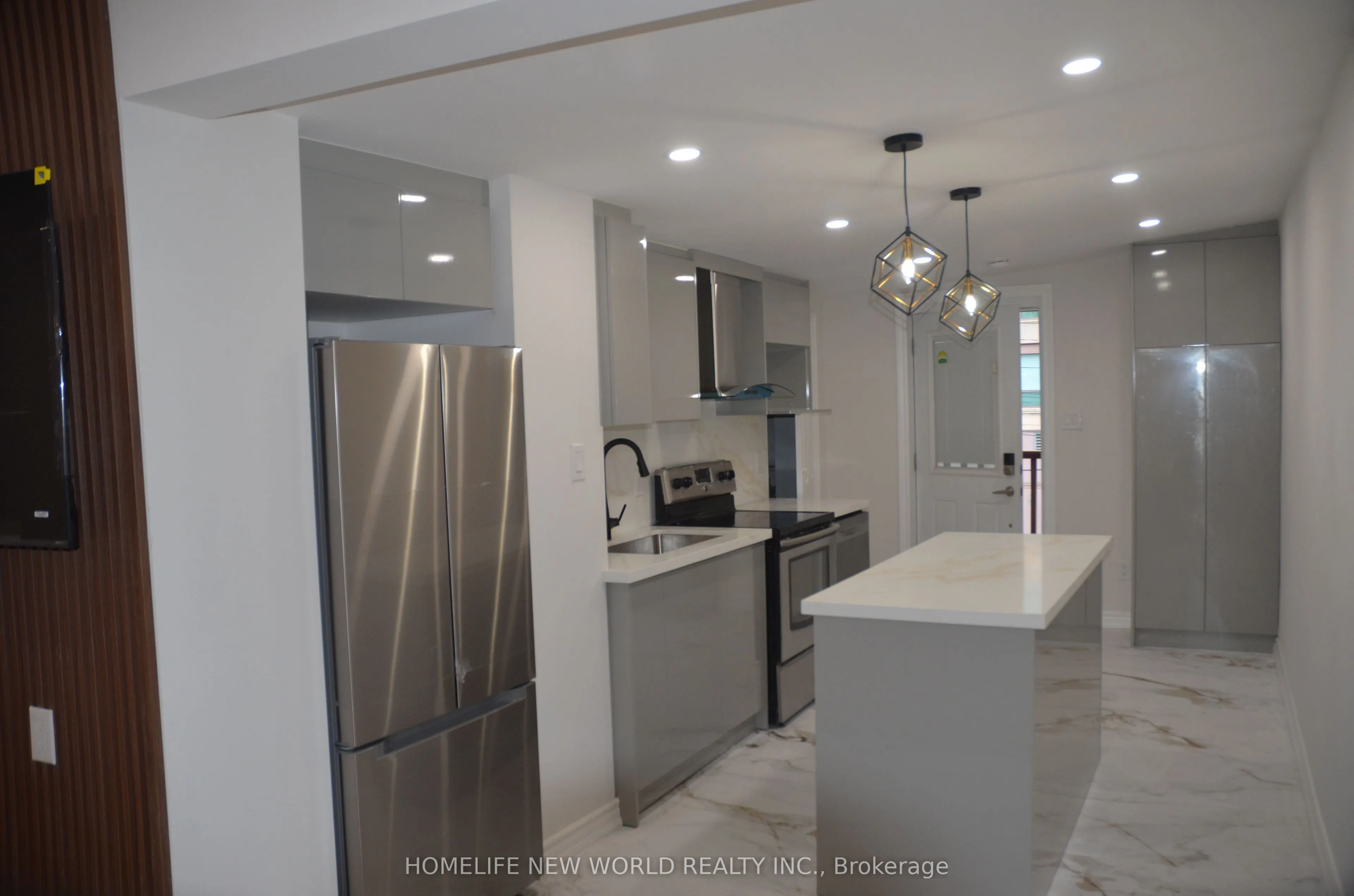 231 Queen Street W, #Upper Level