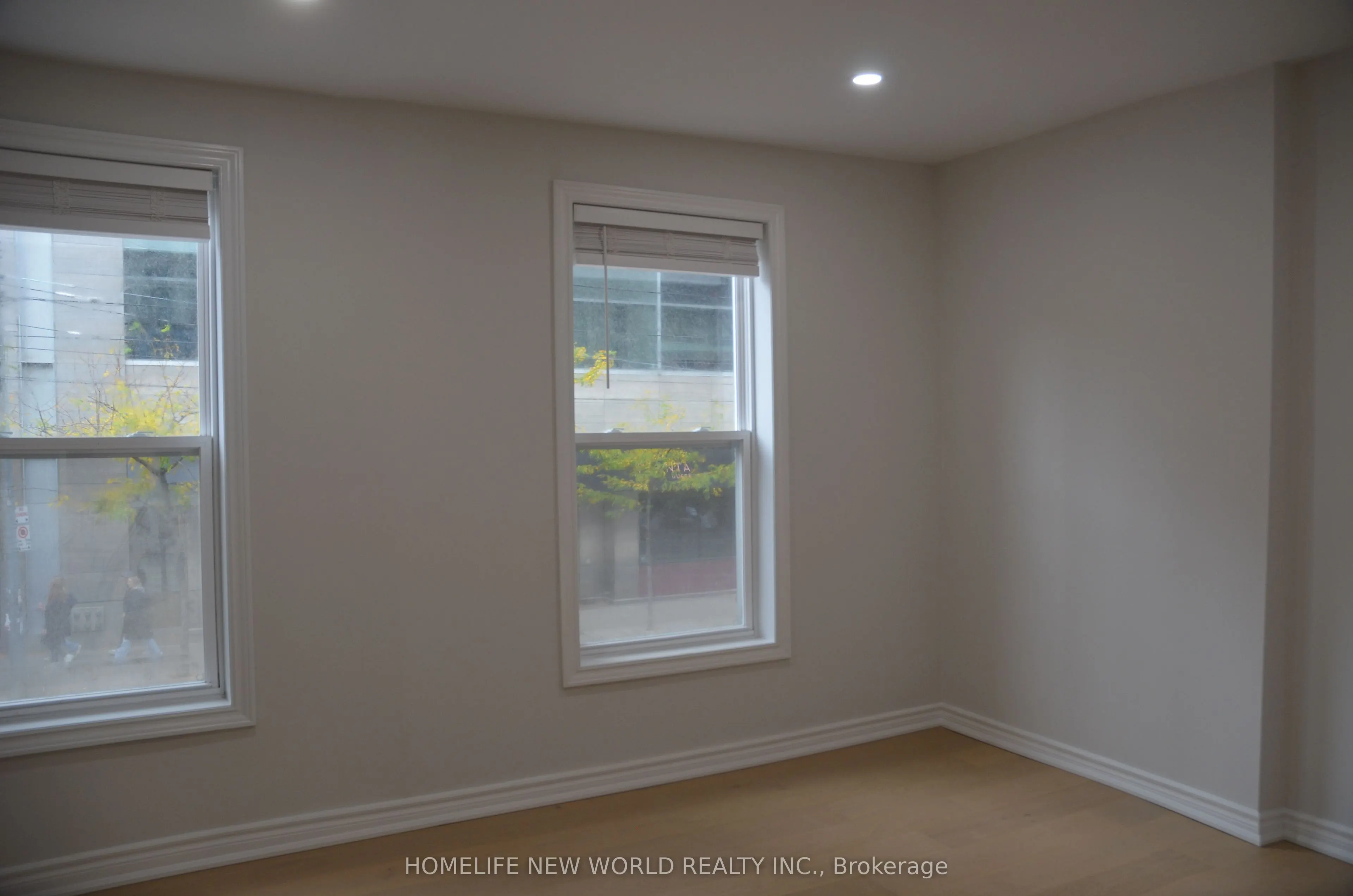 231 Queen Street W, #Upper Level