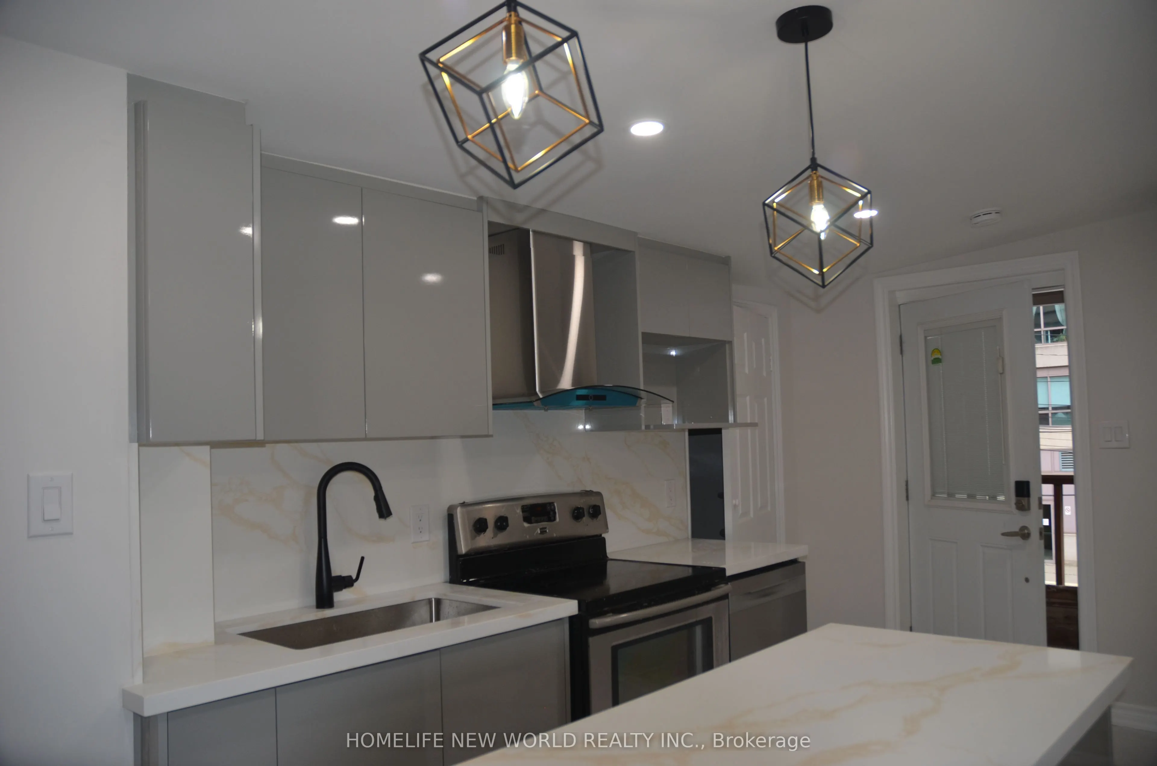 231 Queen Street W, #Upper Level