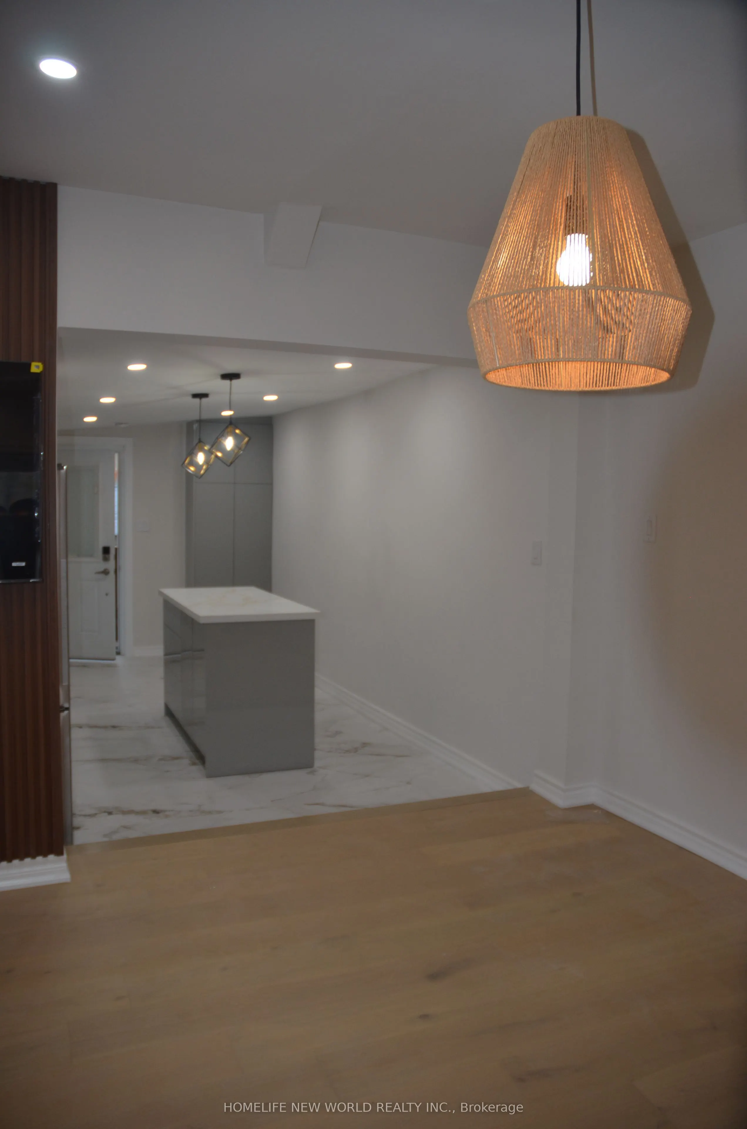 231 Queen Street W, #Upper Level