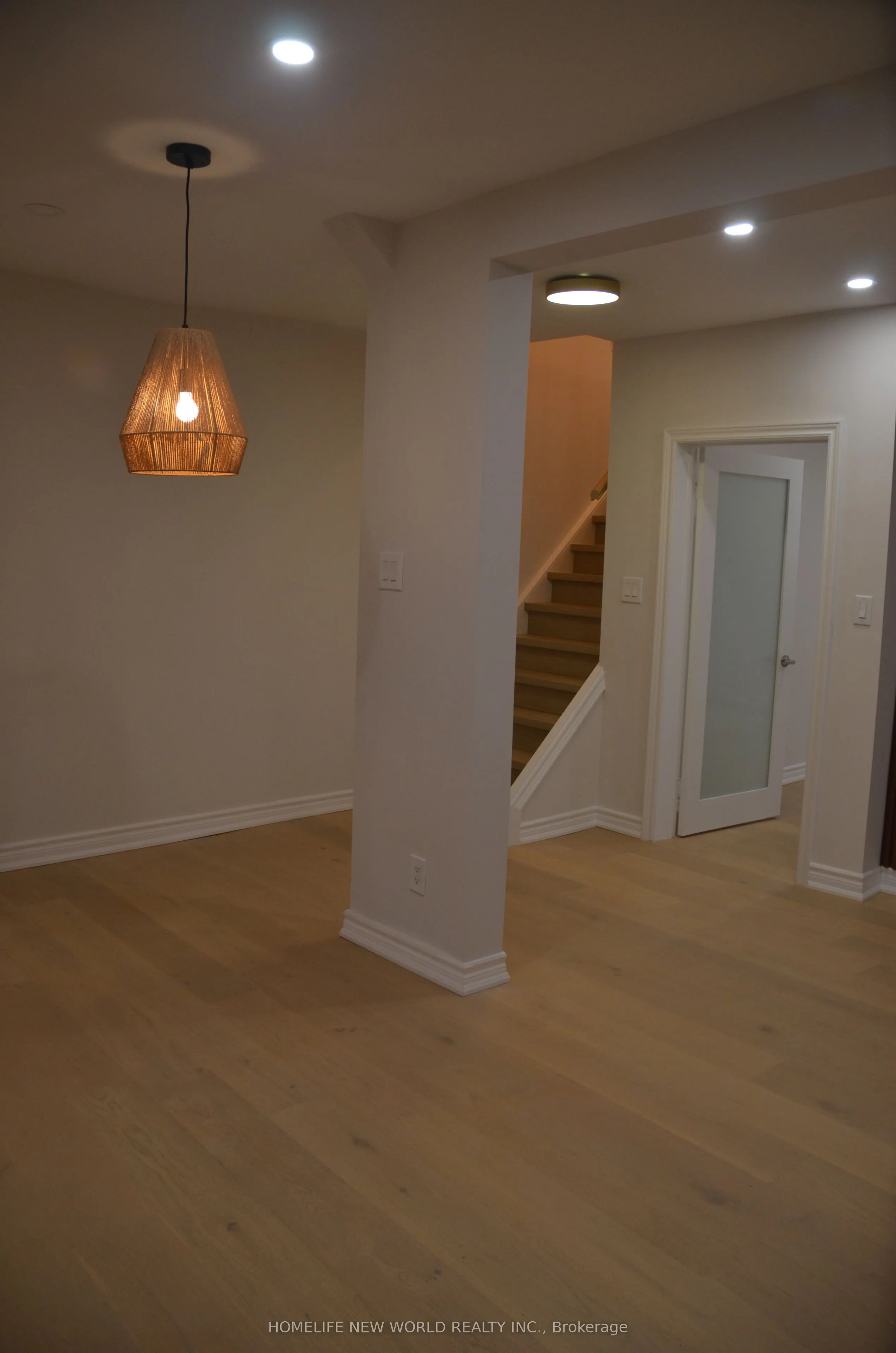 231 Queen Street W, #Upper Level