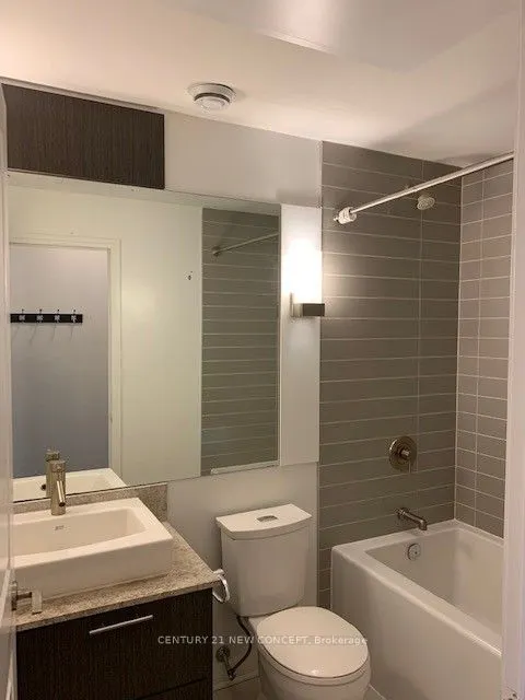 8 Mercer Street, #2804