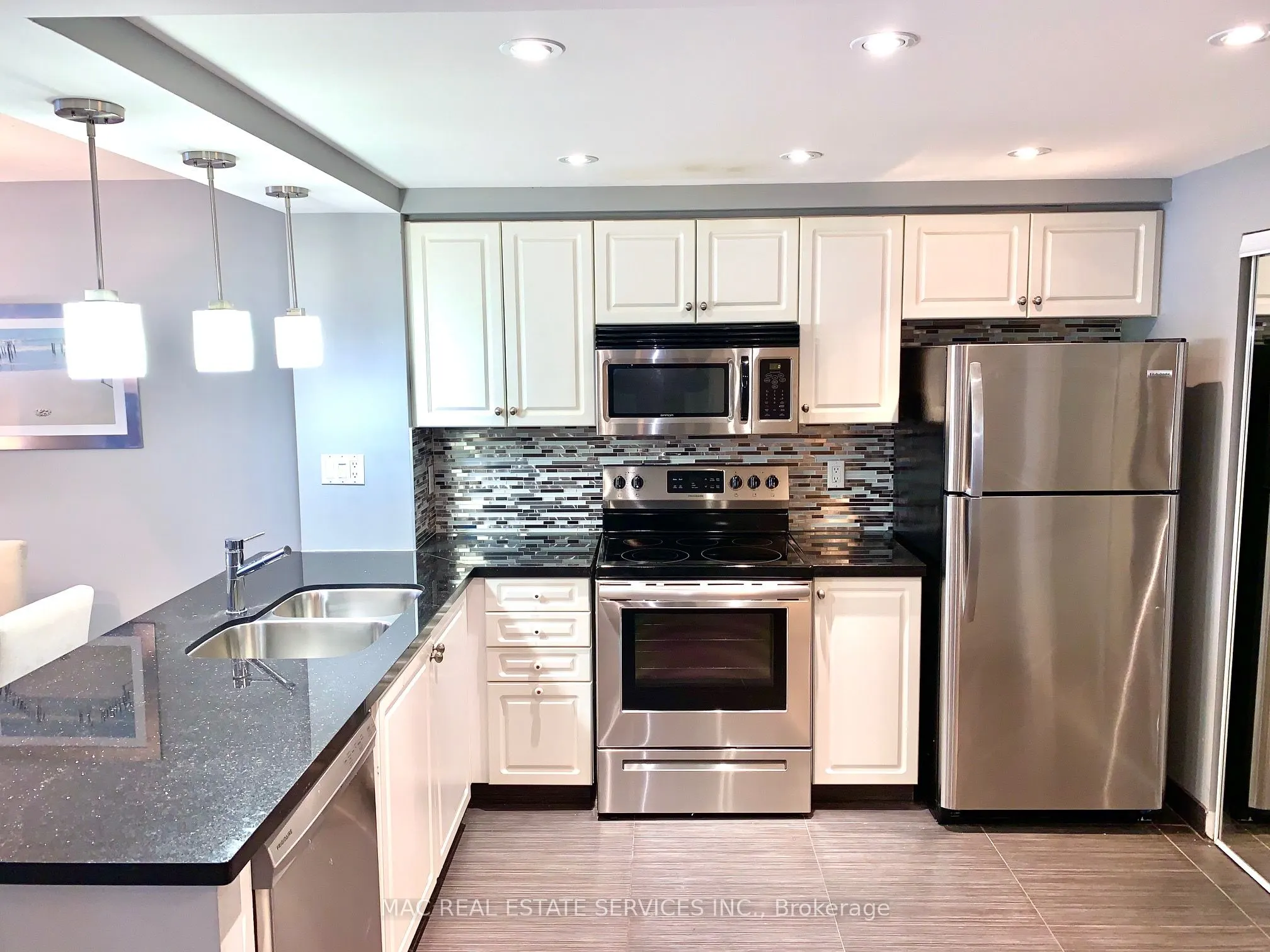 28 Hollywood Avenue, #1510