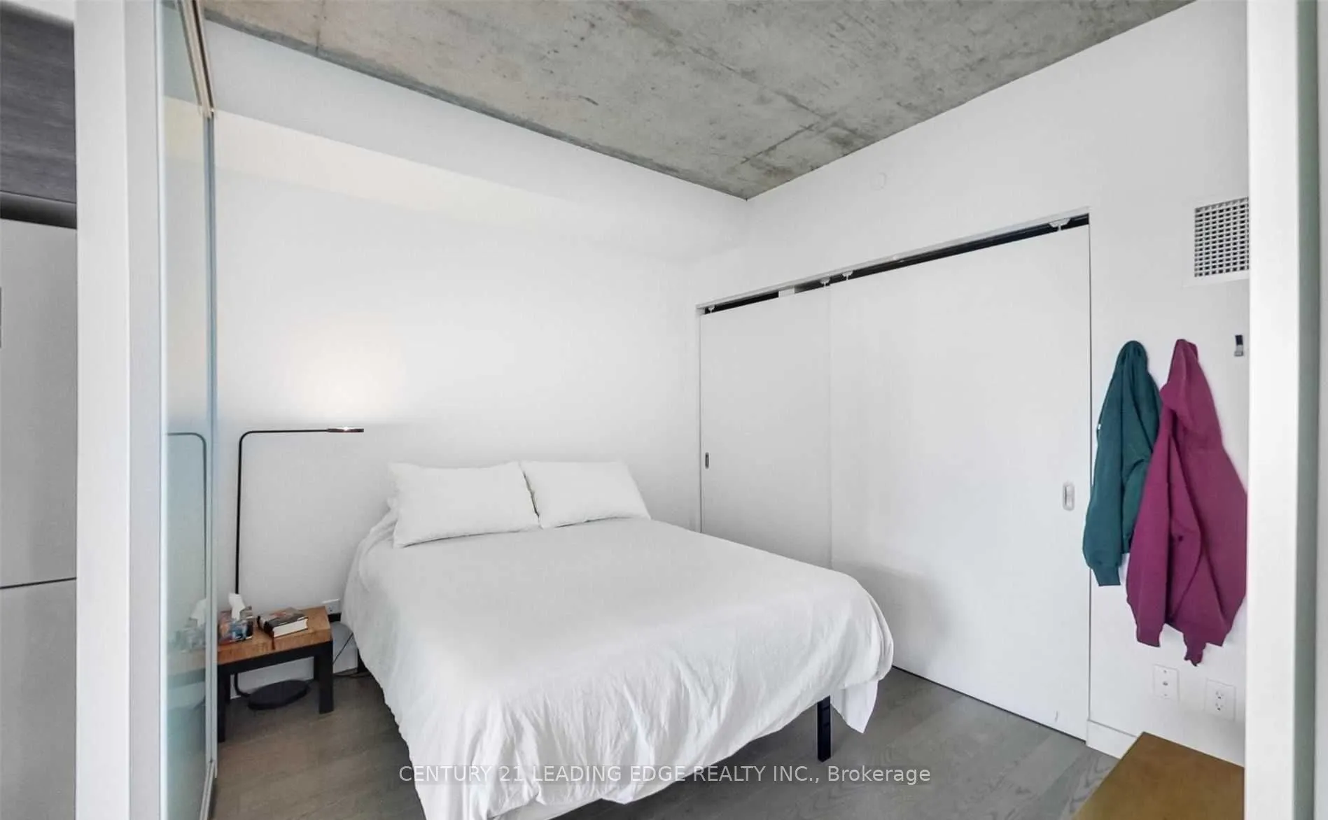 111 Bathurst Street, #409