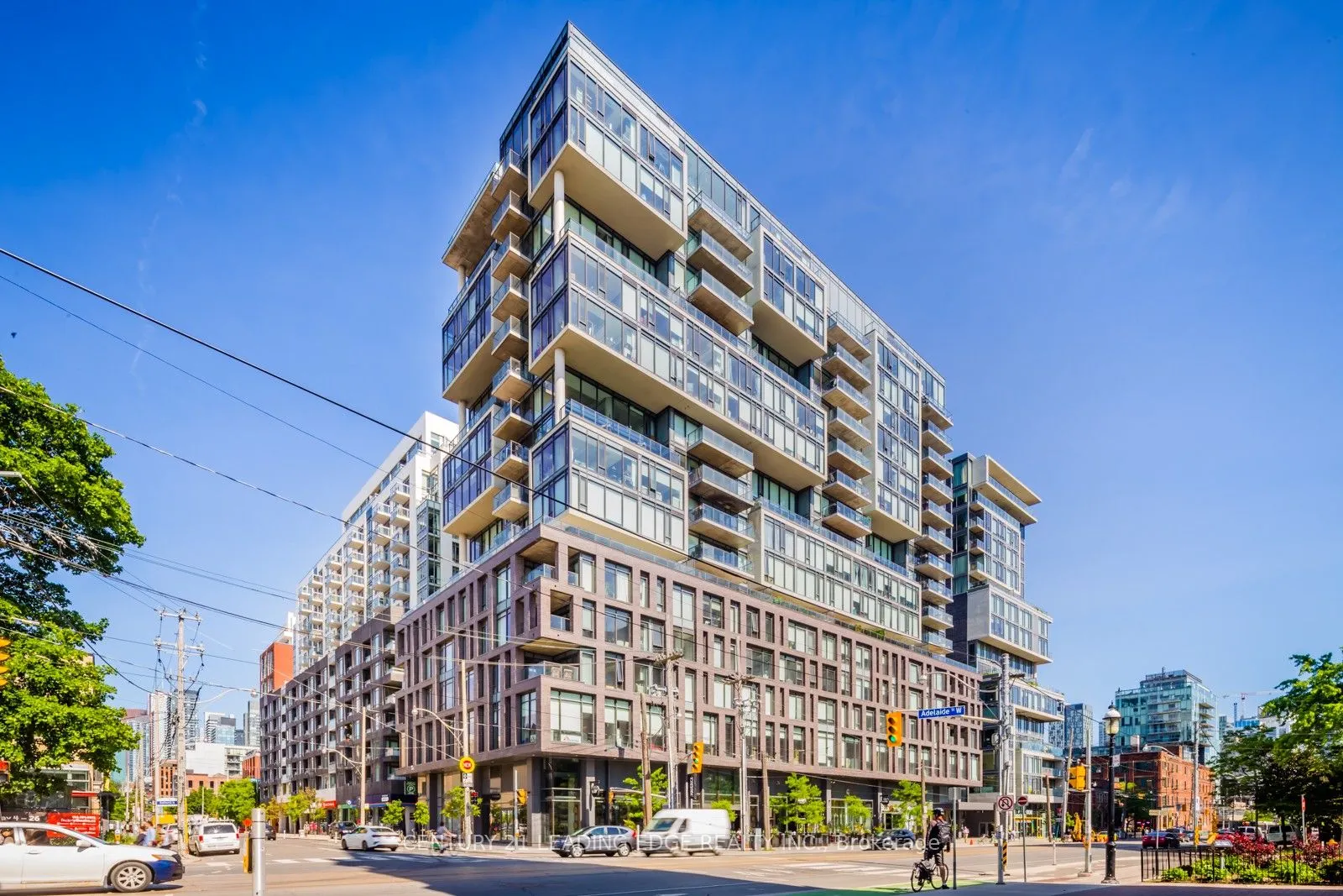111 Bathurst Street, #409
