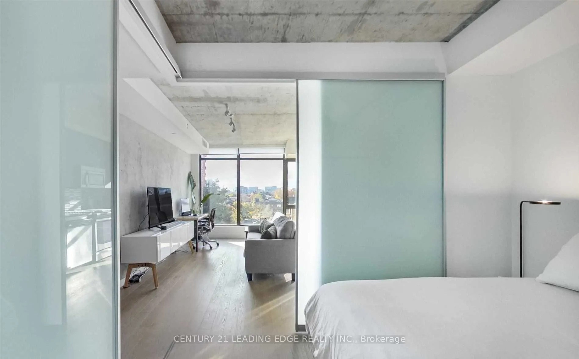 111 Bathurst Street, #409