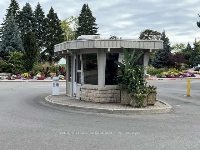 1555 Finch Avenue E, #503