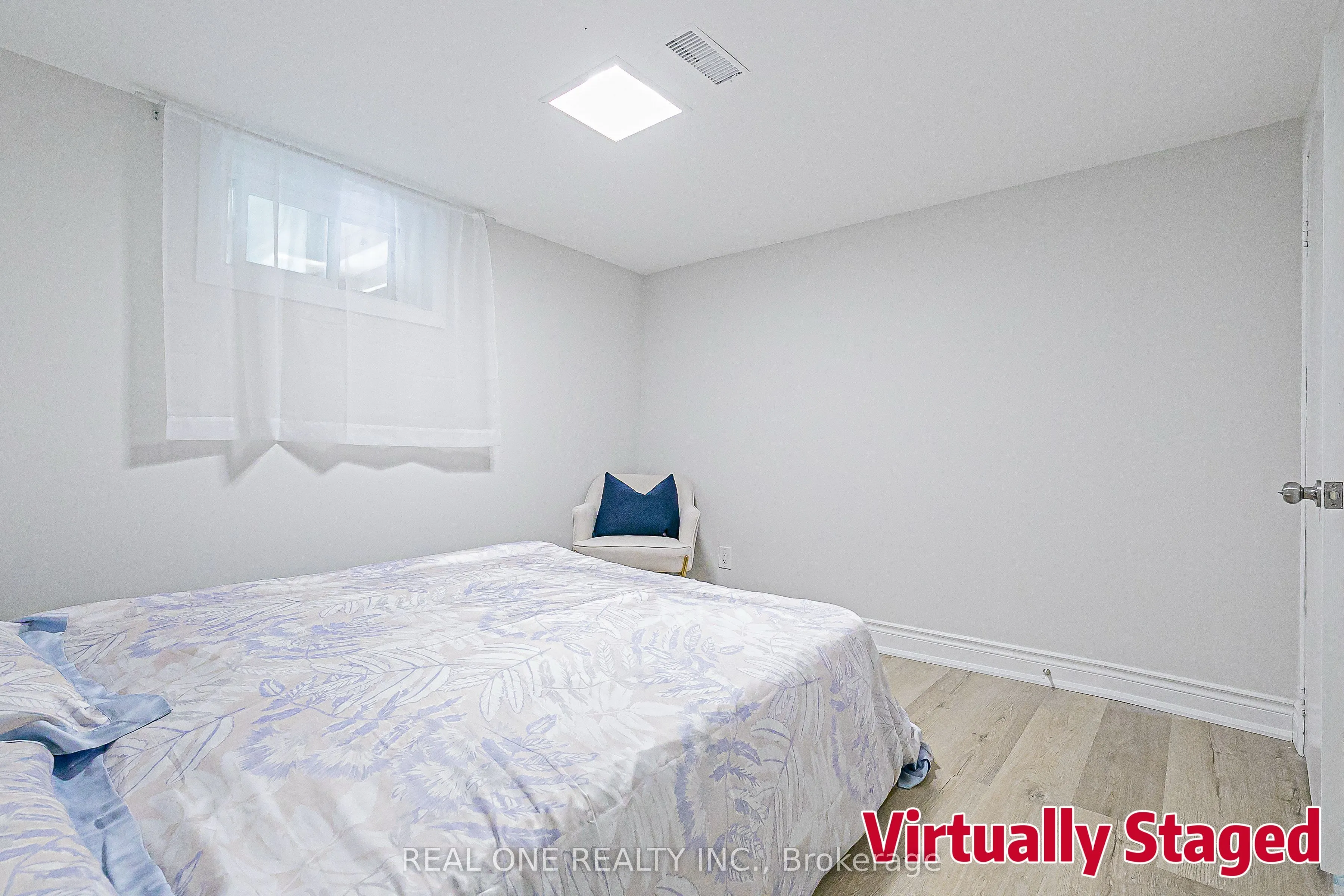 368 Hollyberry Trail