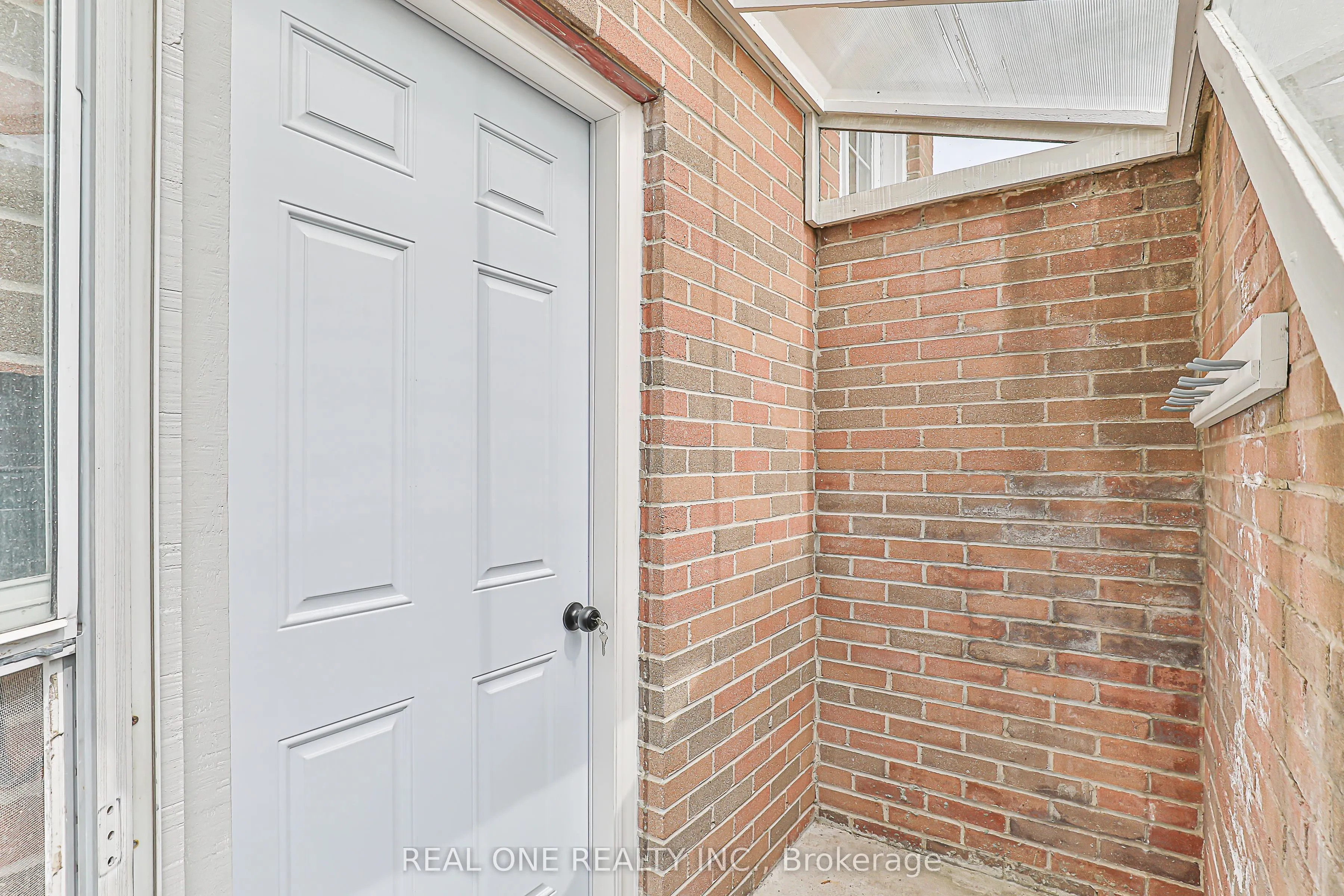 368 Hollyberry Trail