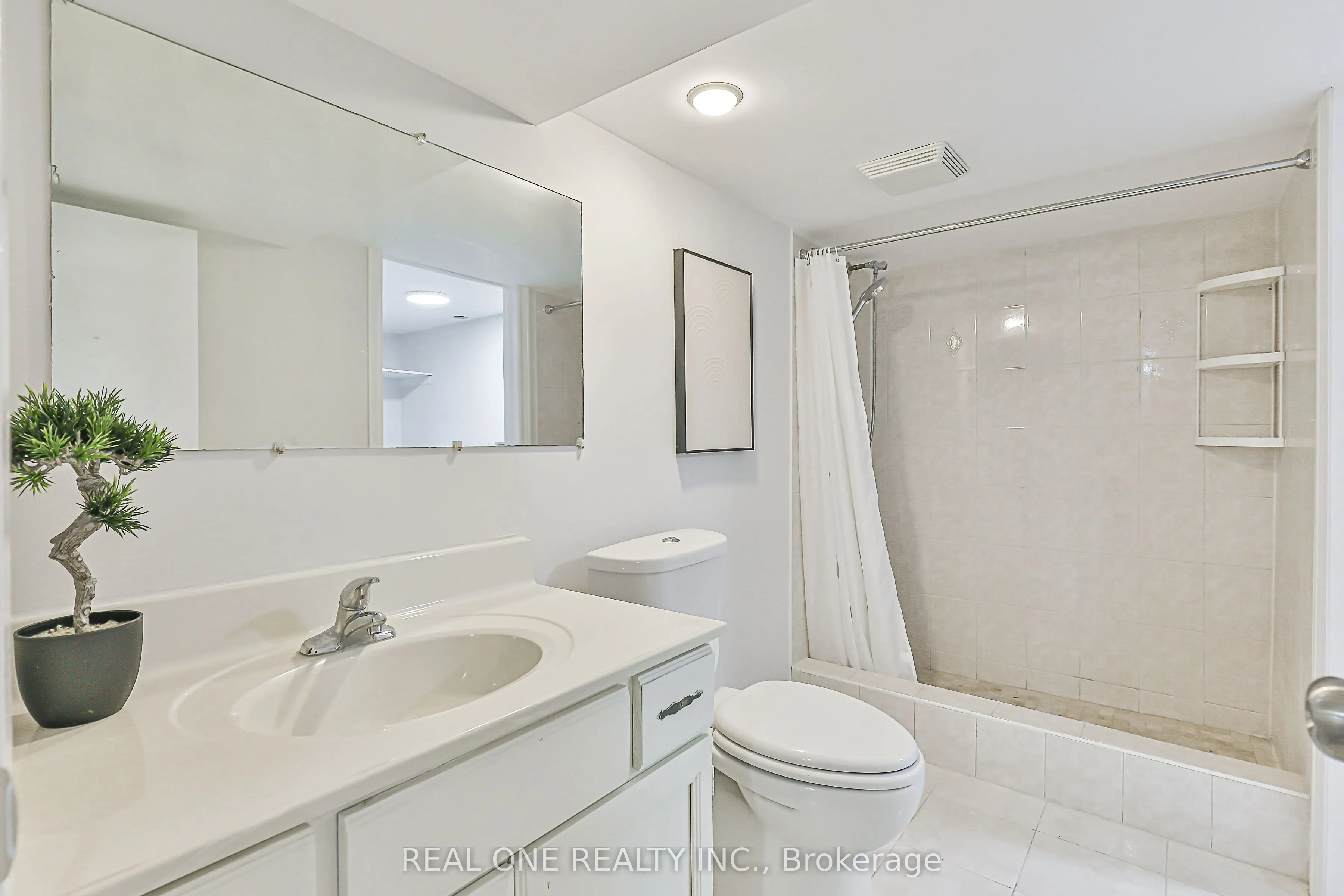 368 Hollyberry Trail
