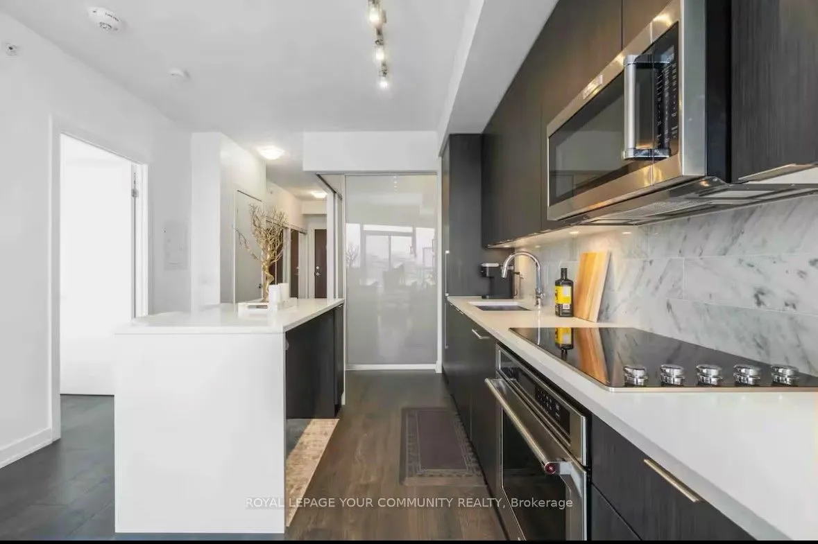 38 Iannuzzi Street, #1905