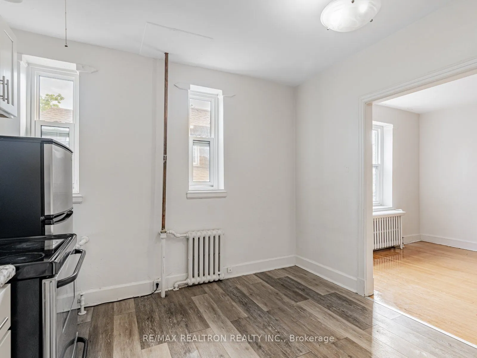 8 Mallory Gardens, #27