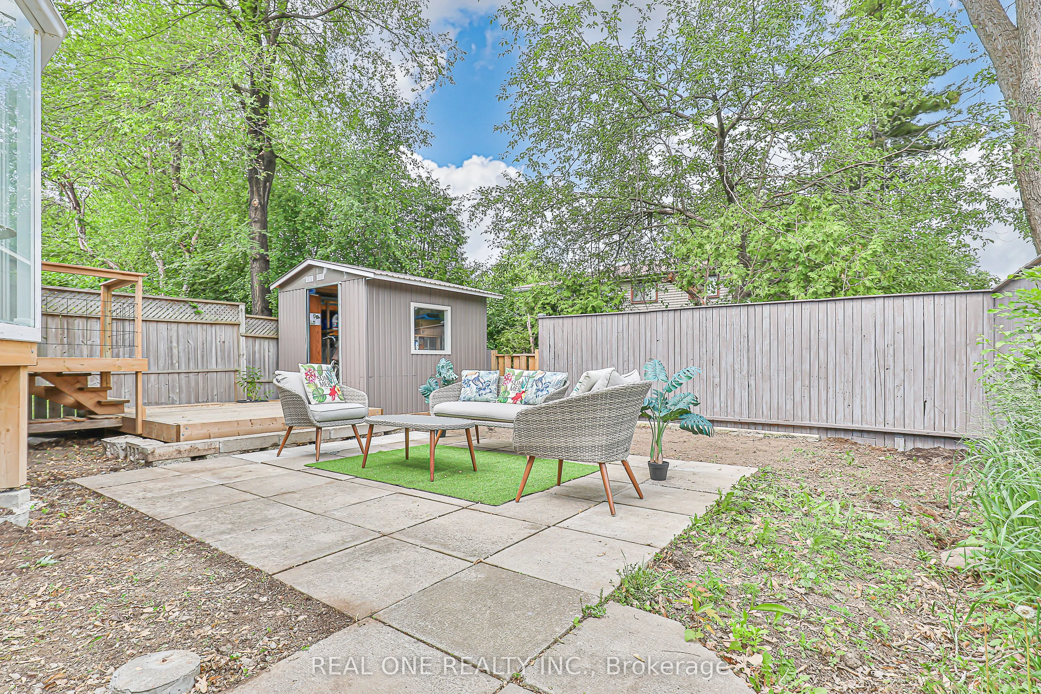 368 Hollyberry Trail