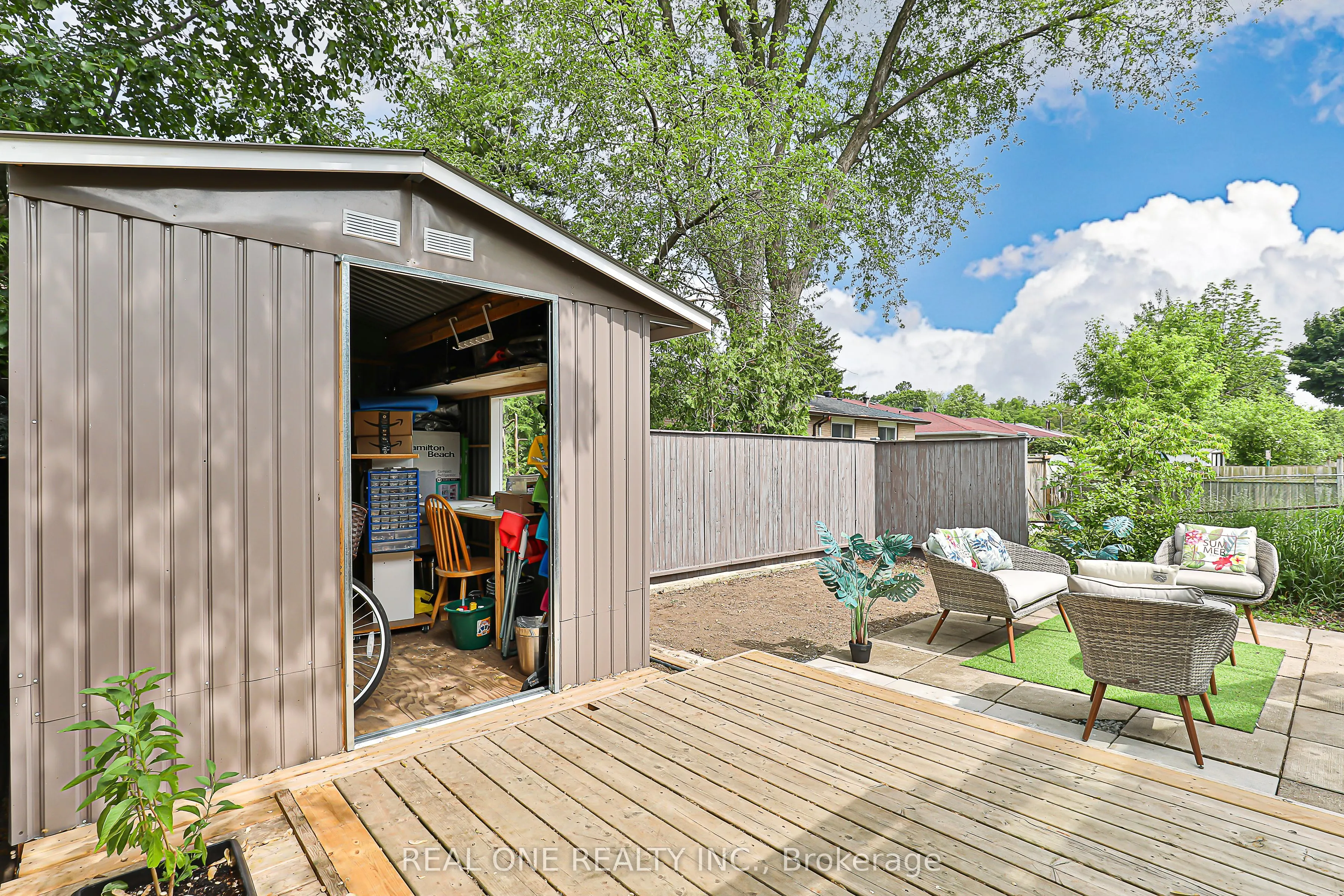 368 Hollyberry Trail