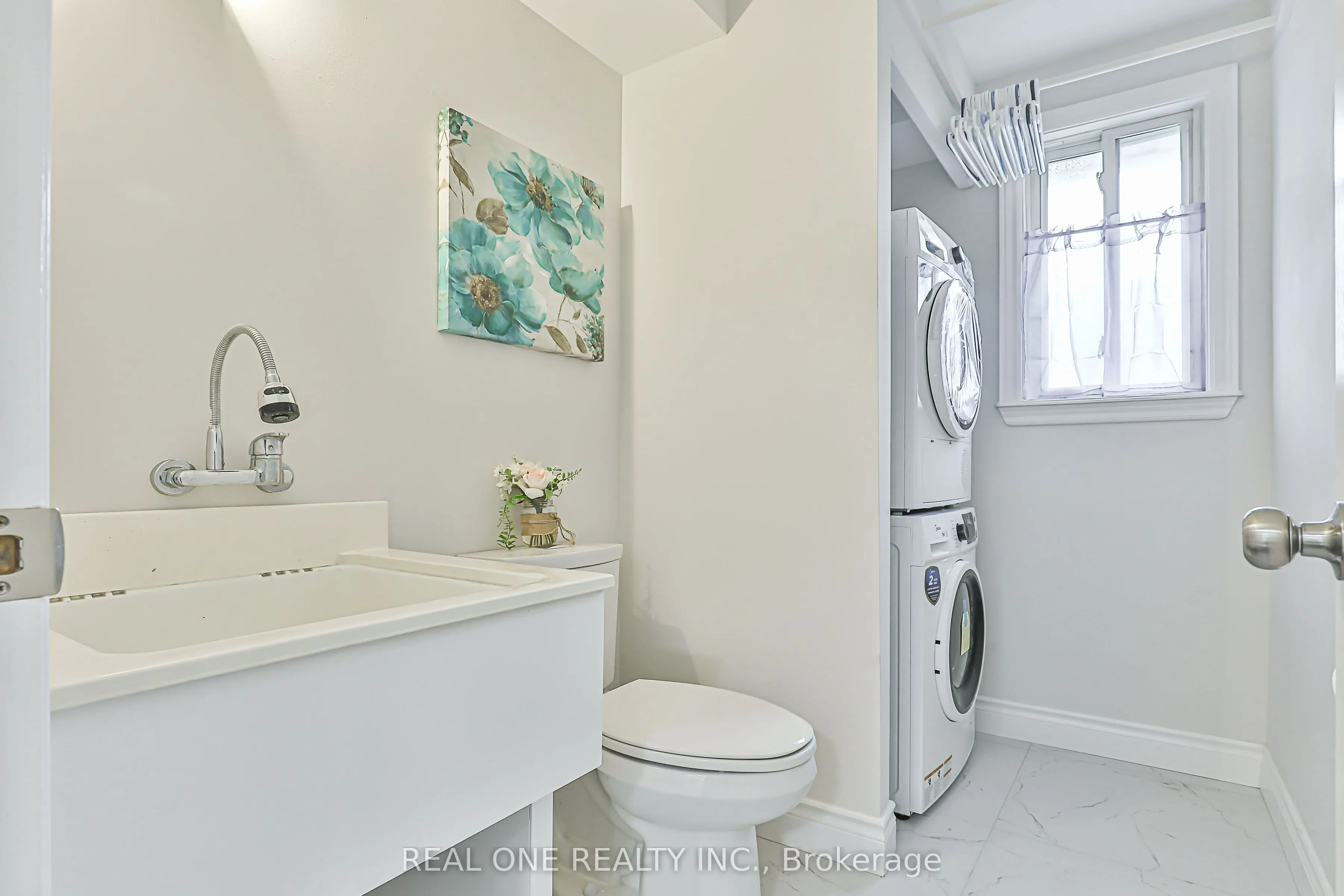 368 Hollyberry Trail