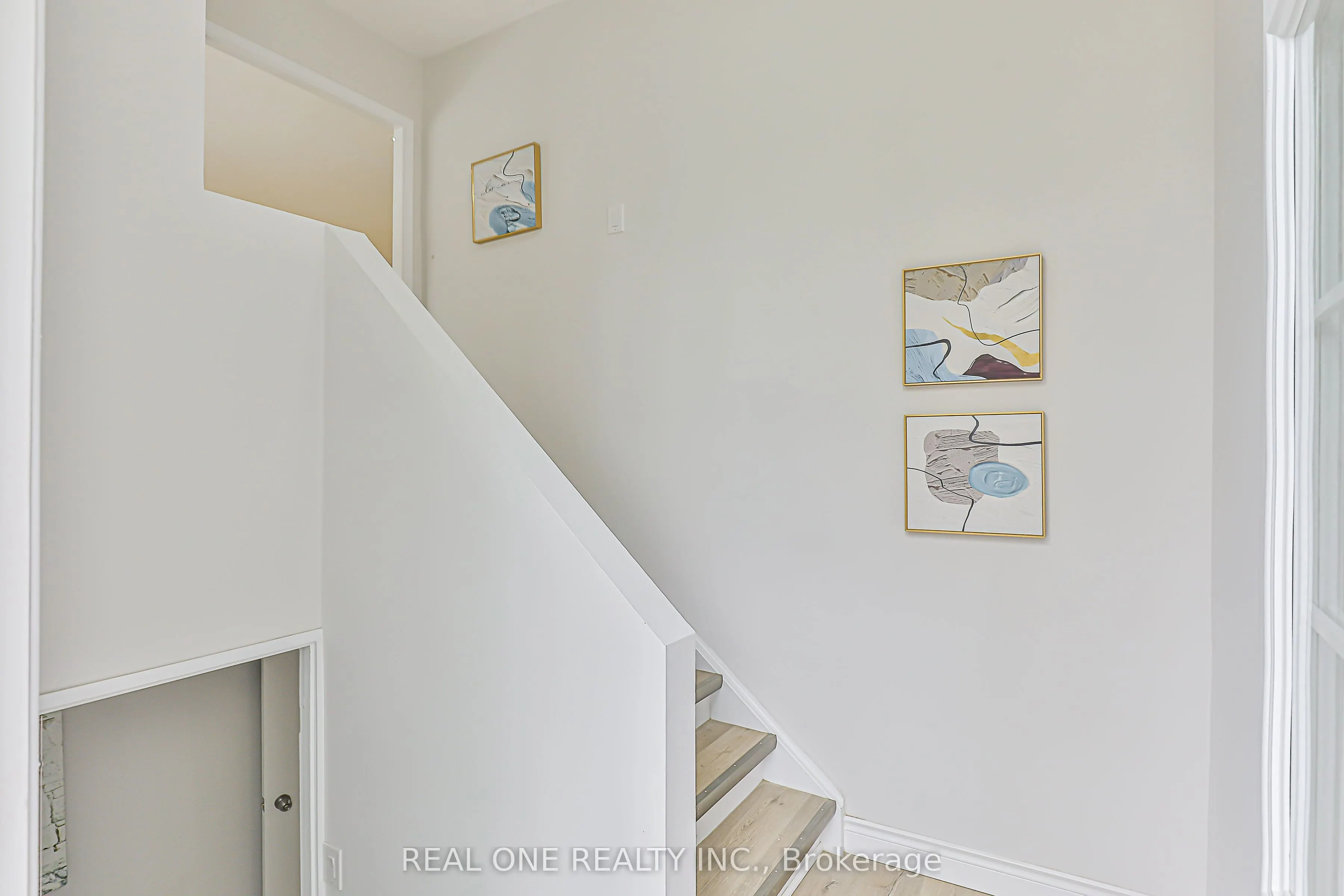 368 Hollyberry Trail