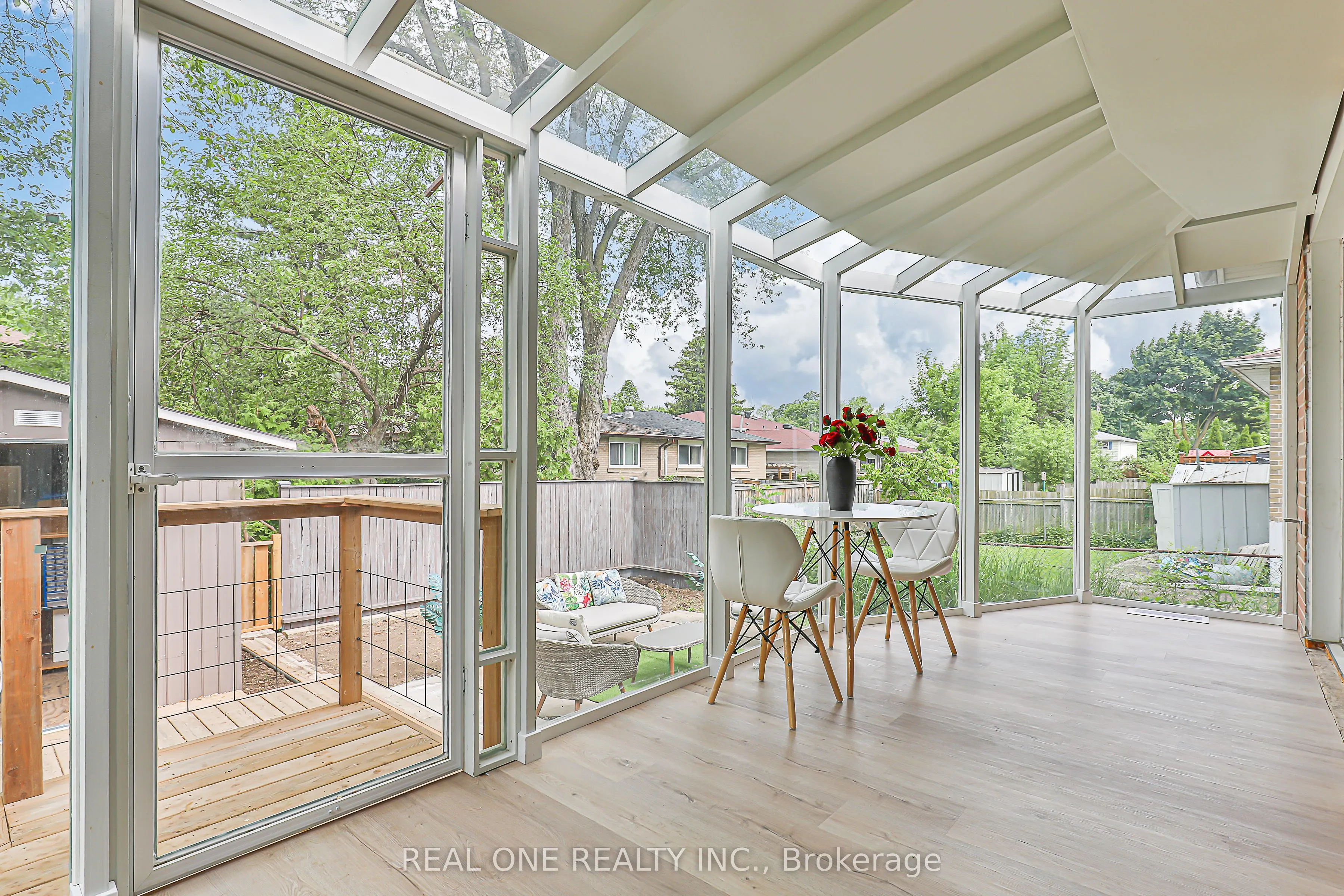 368 Hollyberry Trail