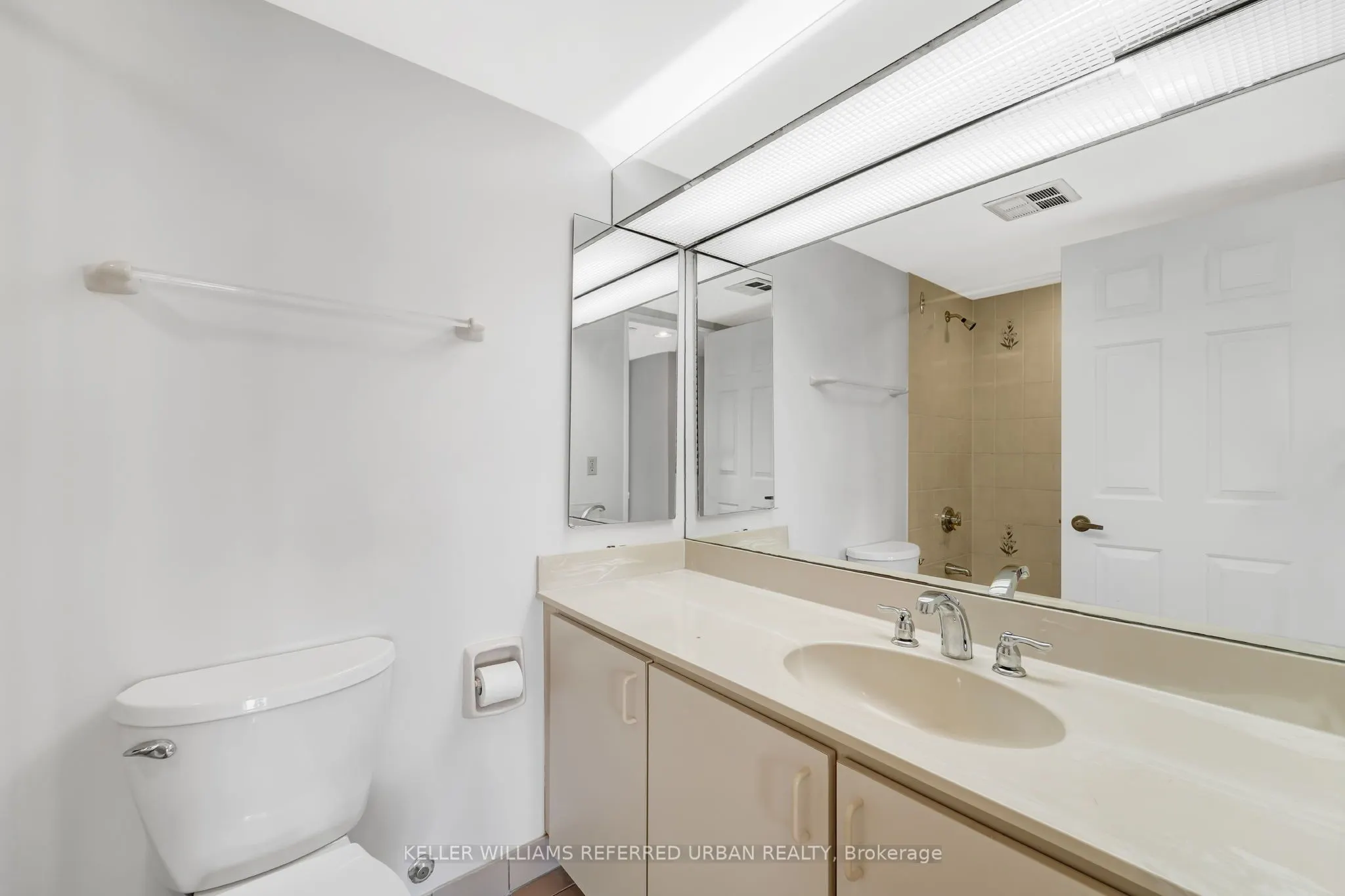 5444 Yonge Street, #501