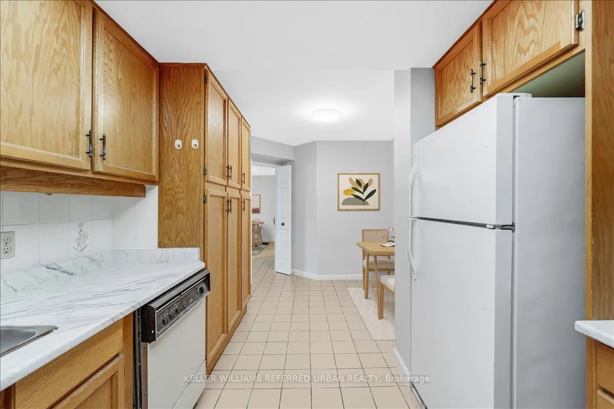 5444 Yonge Street, #501