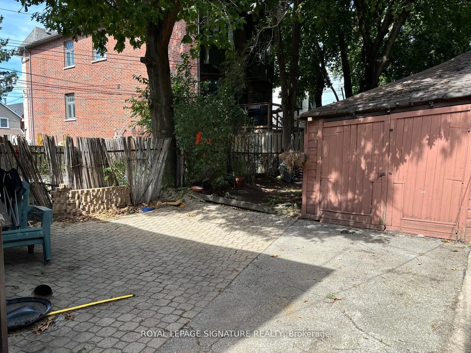 524 Eglinton Avenue E