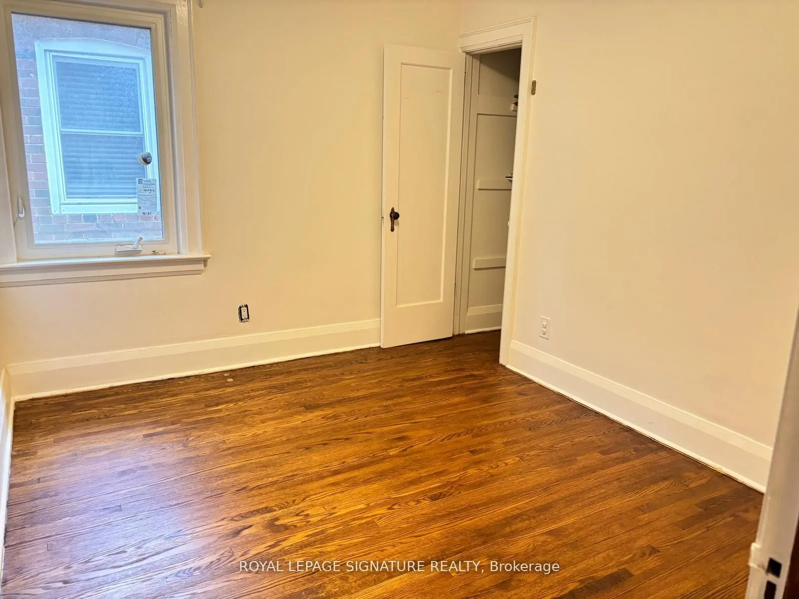 524 Eglinton Avenue E