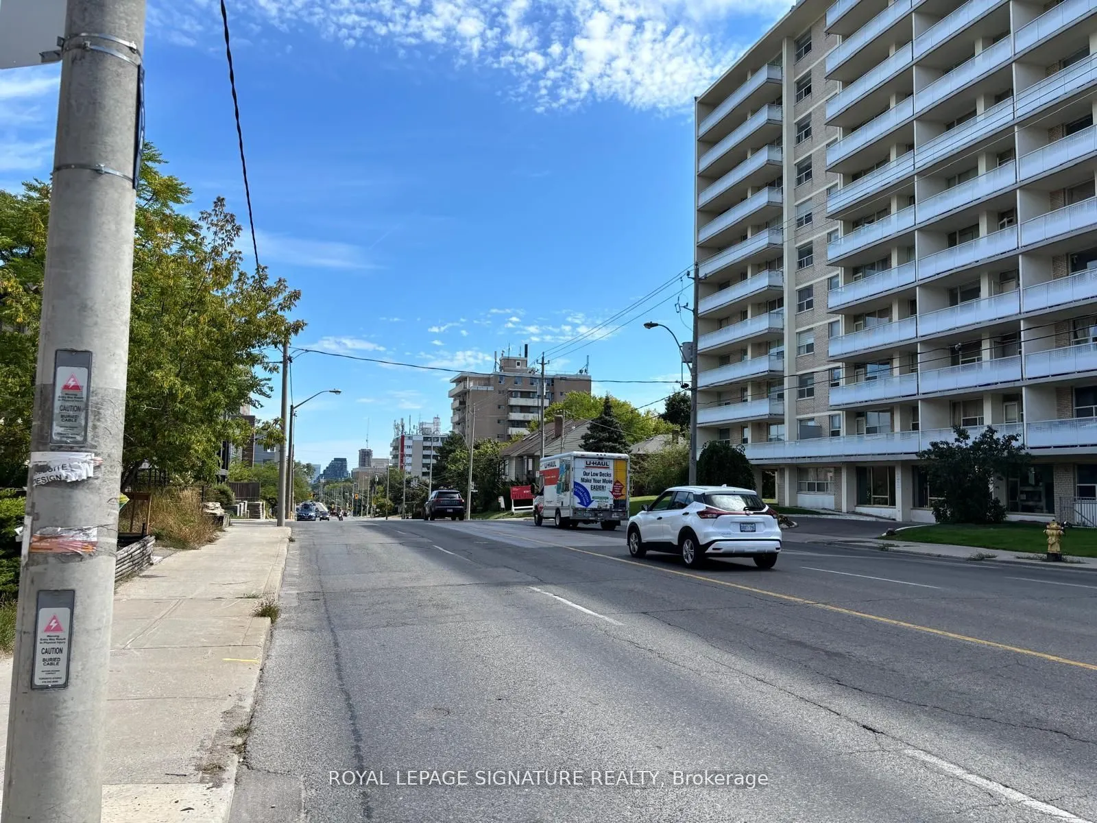 524 Eglinton Avenue E