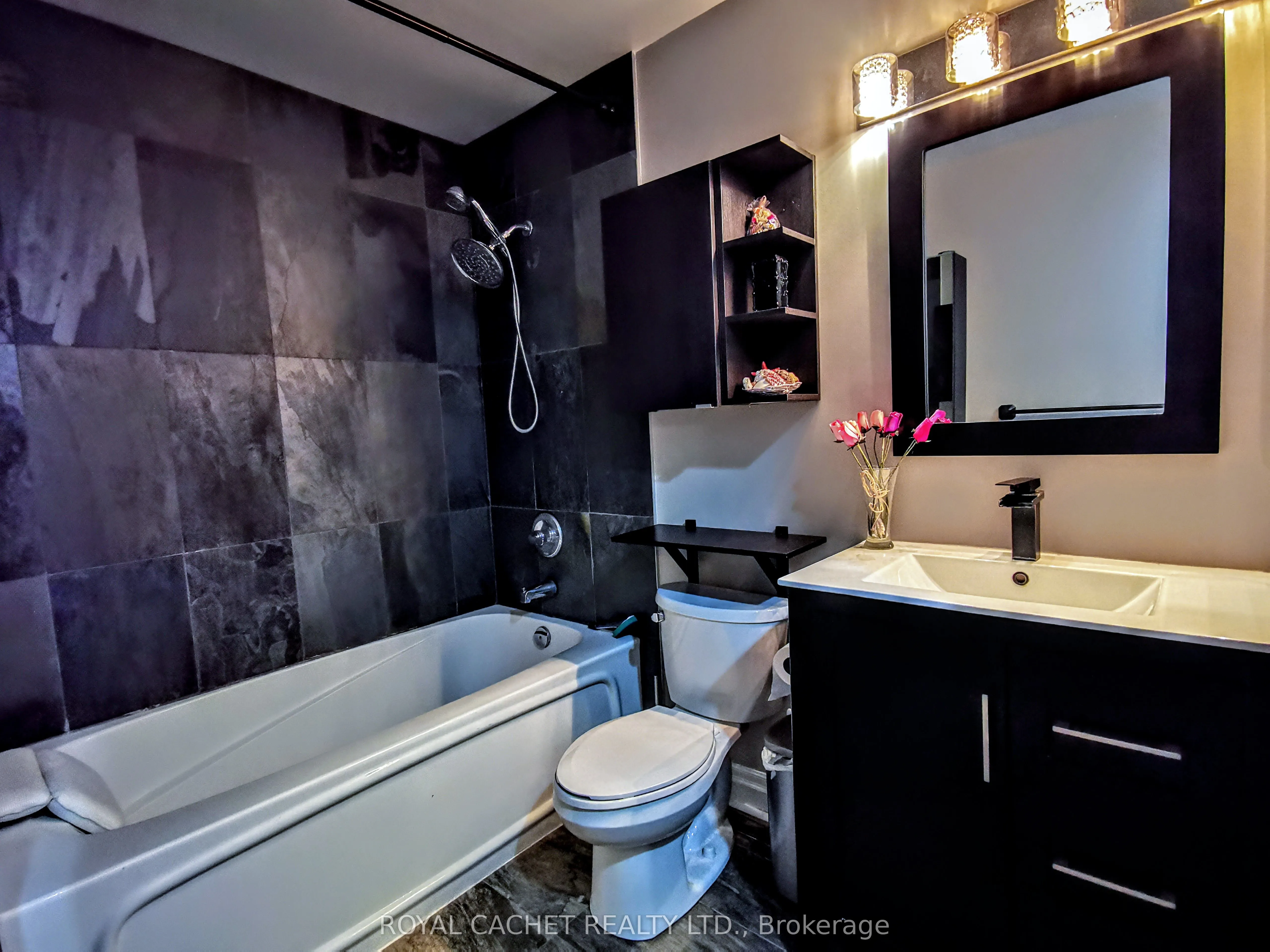 21 Hillcrest Avenue, #2801