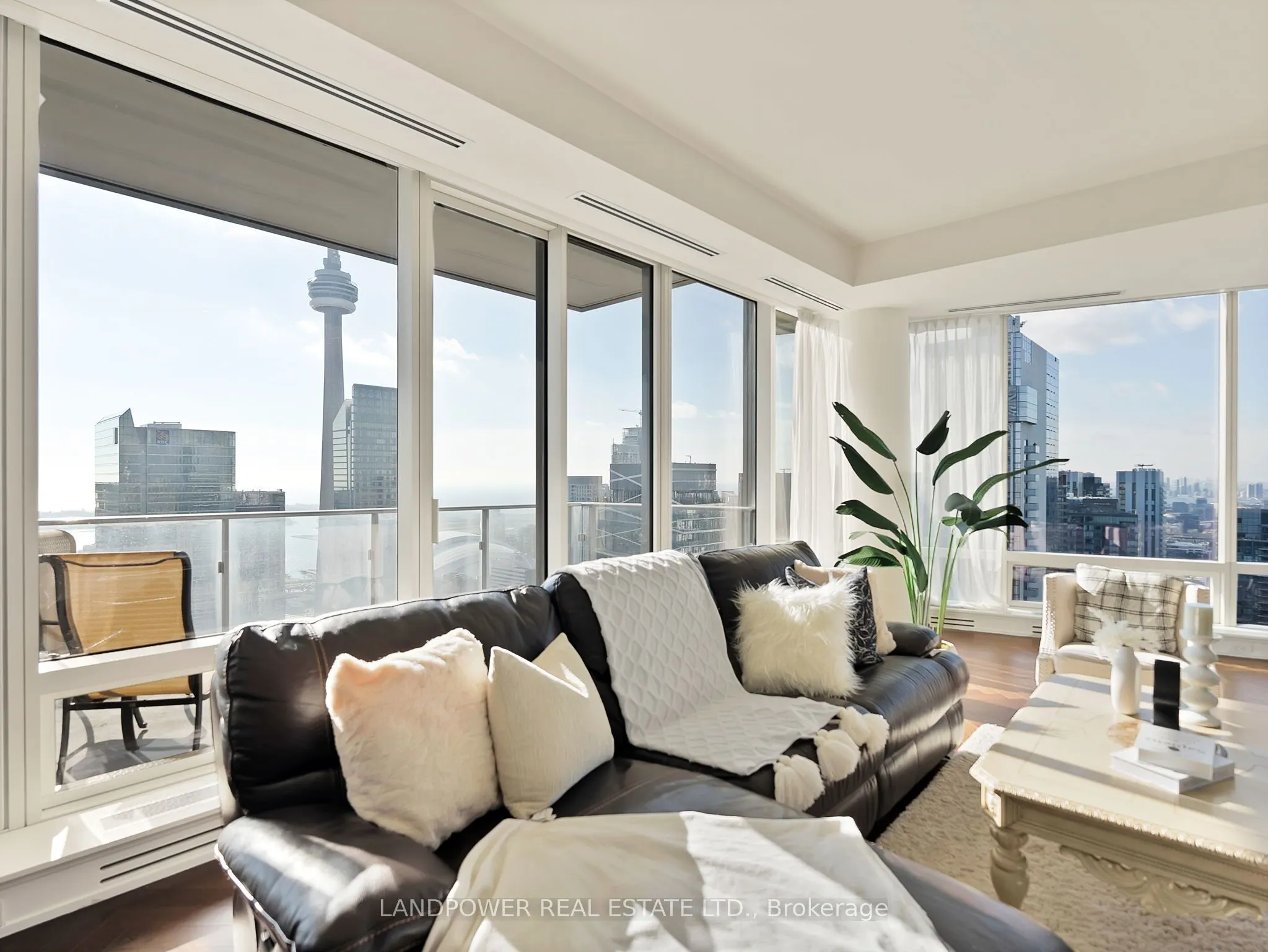 180 University Avenue, #5101