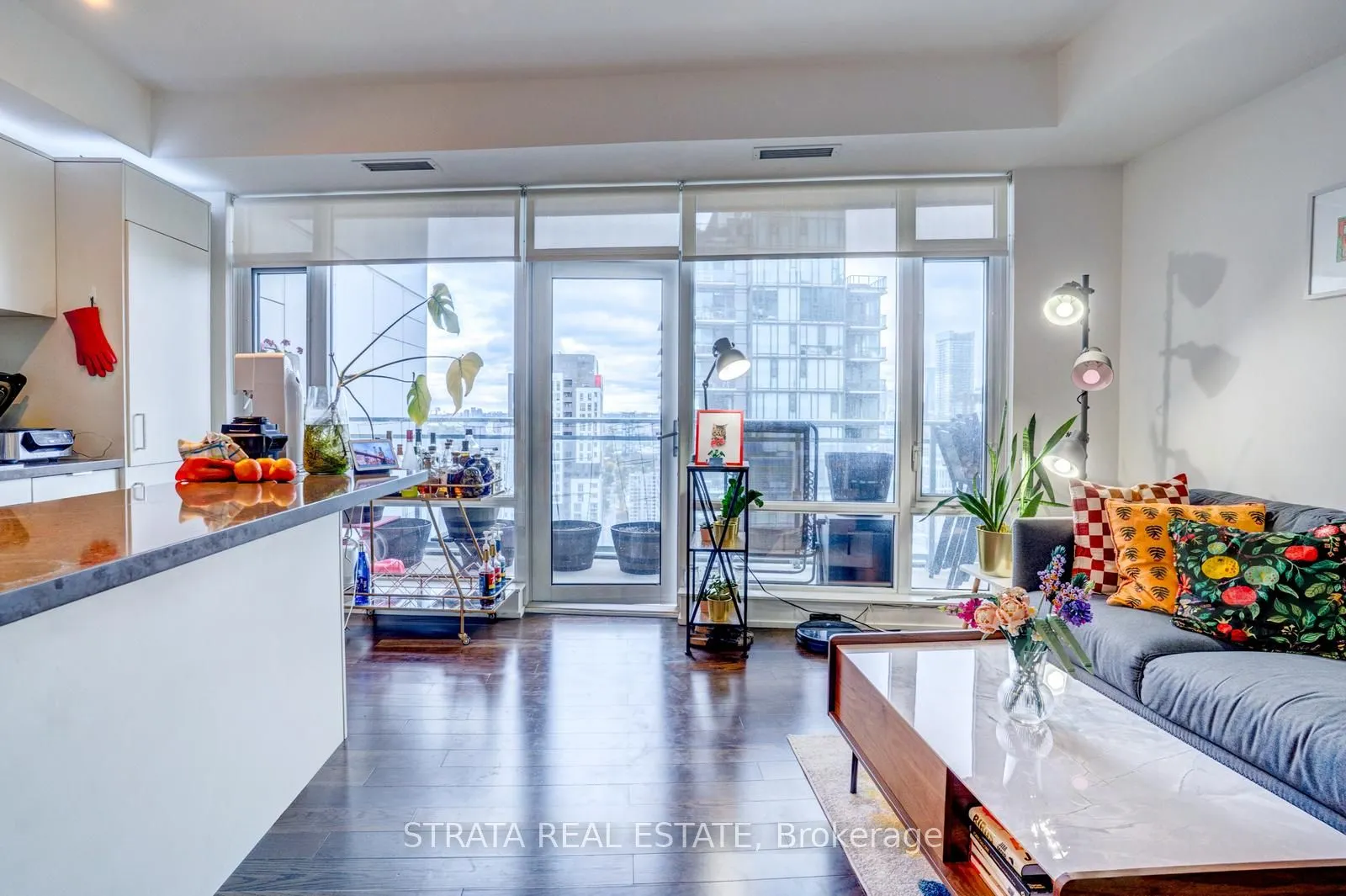 21 Widmer Street, #3606