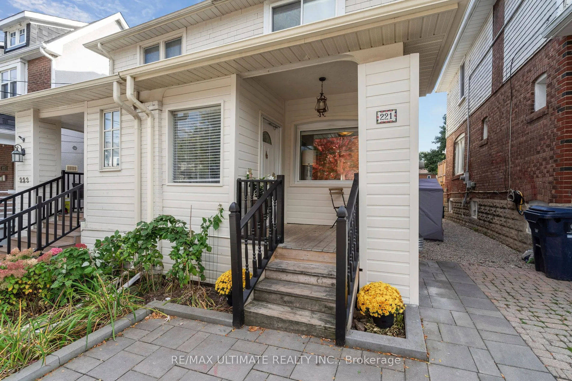 221 Erskine Avenue