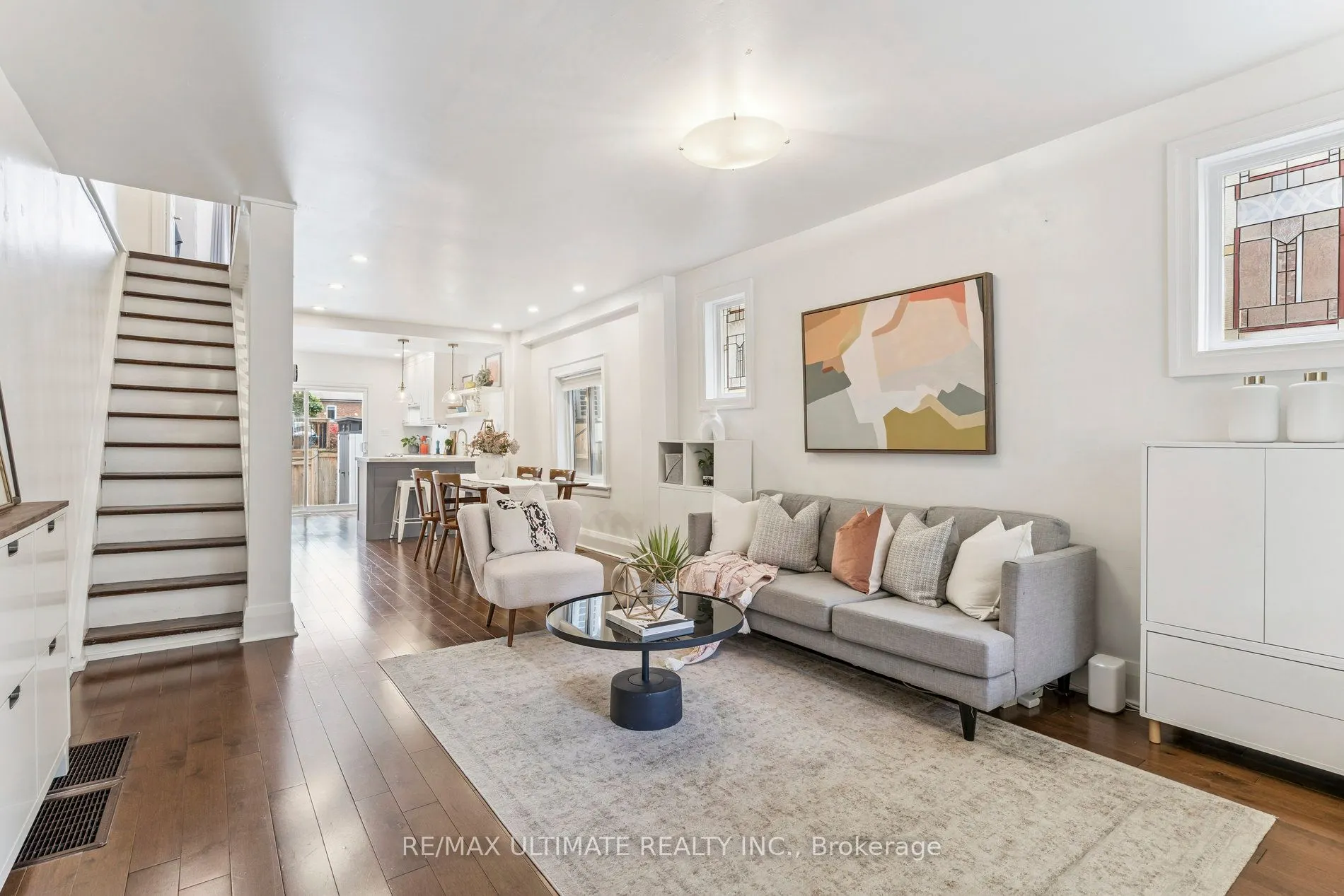 221 Erskine Avenue