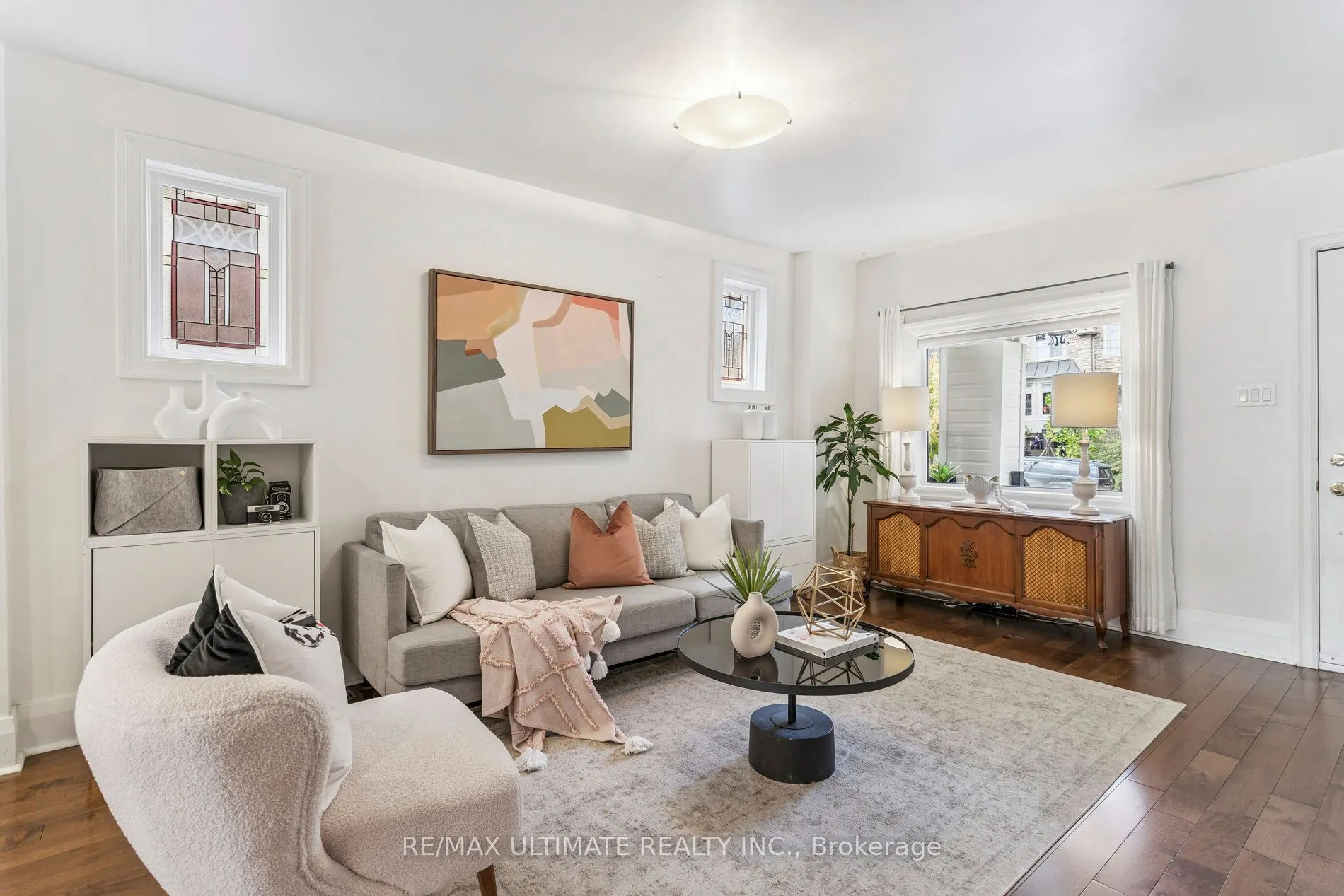 221 Erskine Avenue