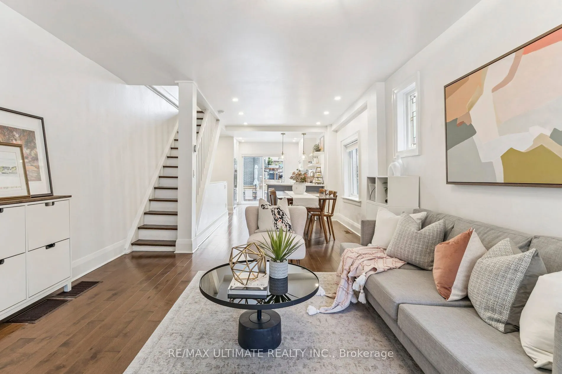 221 Erskine Avenue