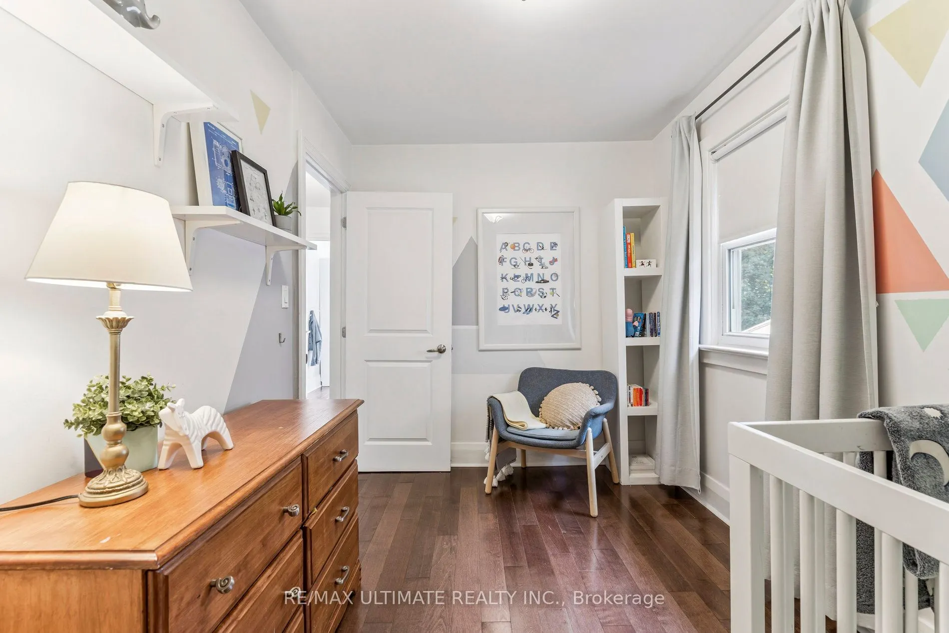 221 Erskine Avenue