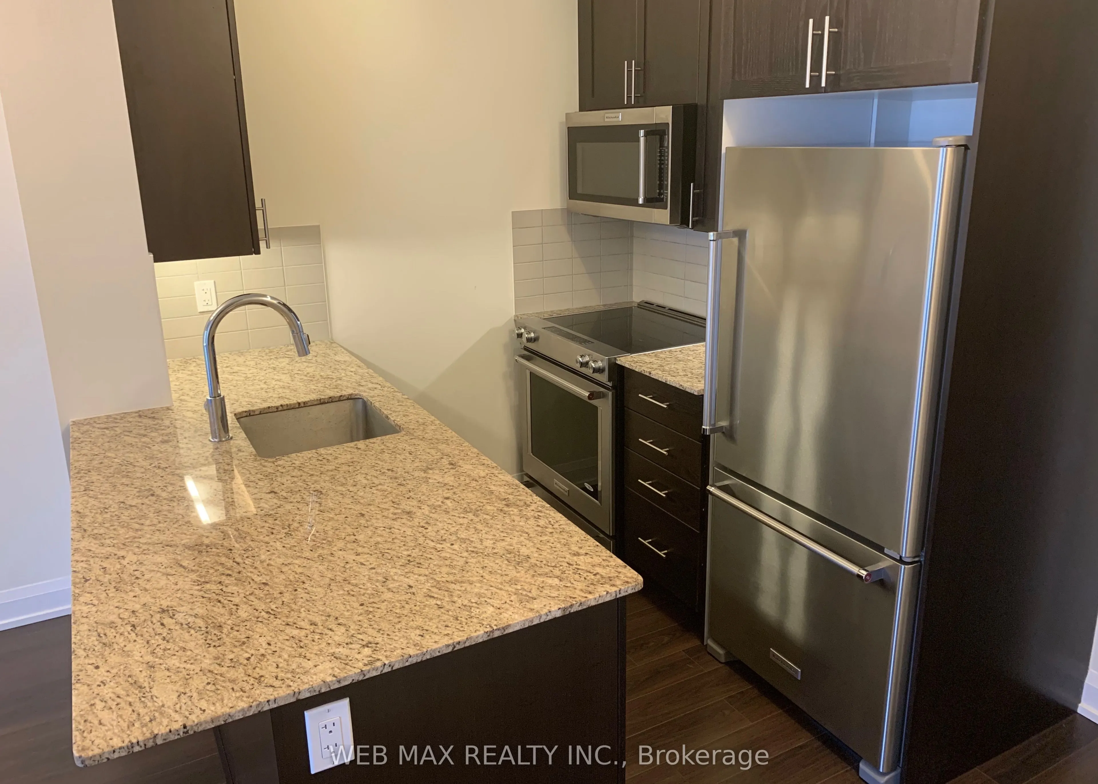 18 Graydon Hall Drive, #2706