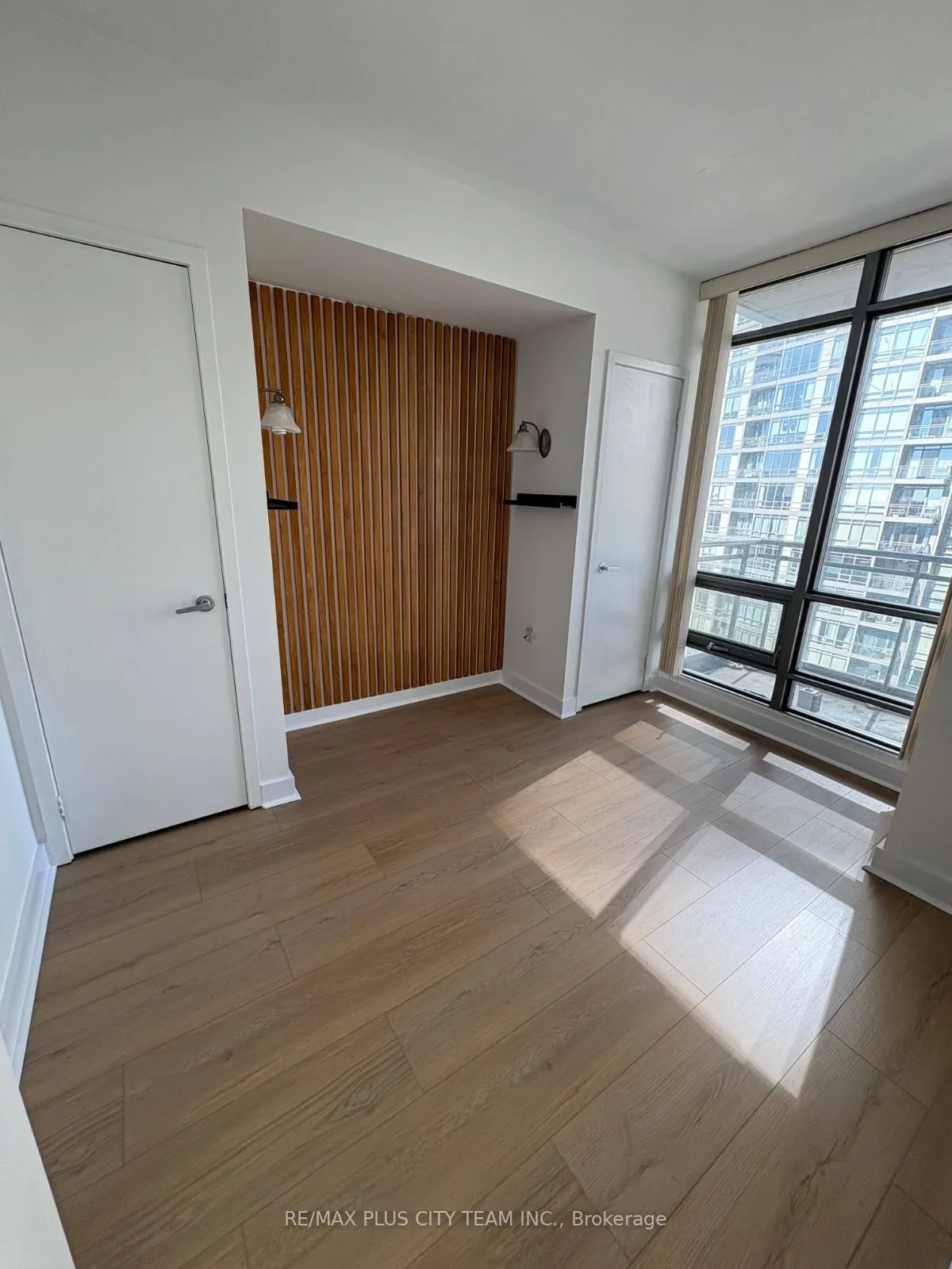 5 Mariner Terrace, #1008