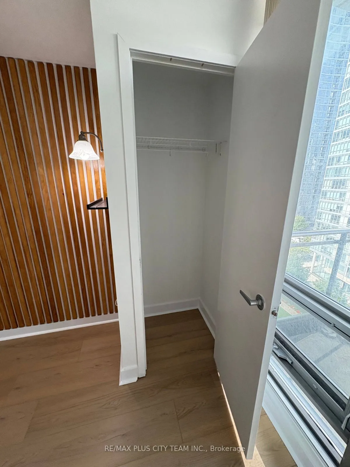5 Mariner Terrace, #1008