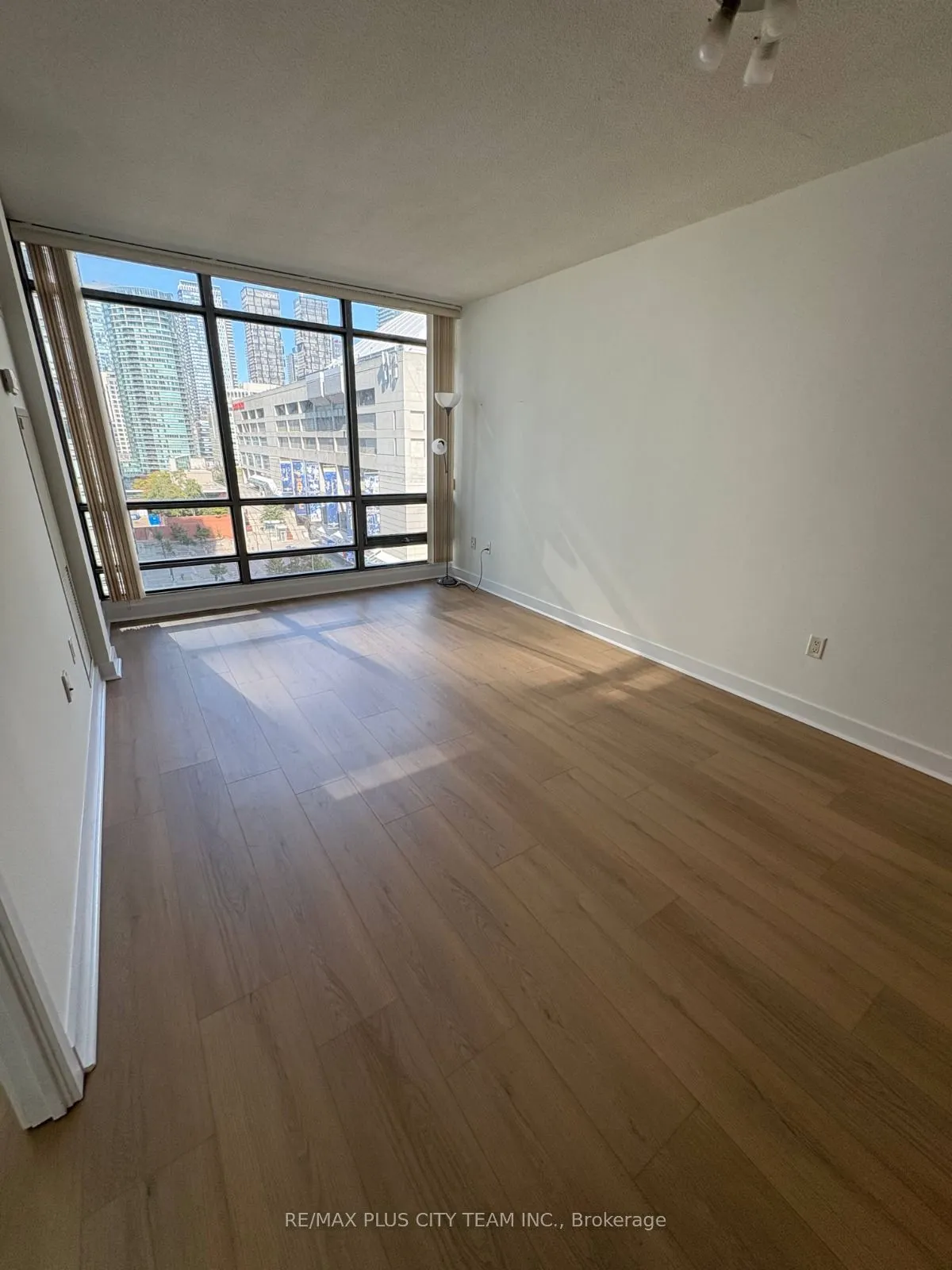 5 Mariner Terrace, #1008