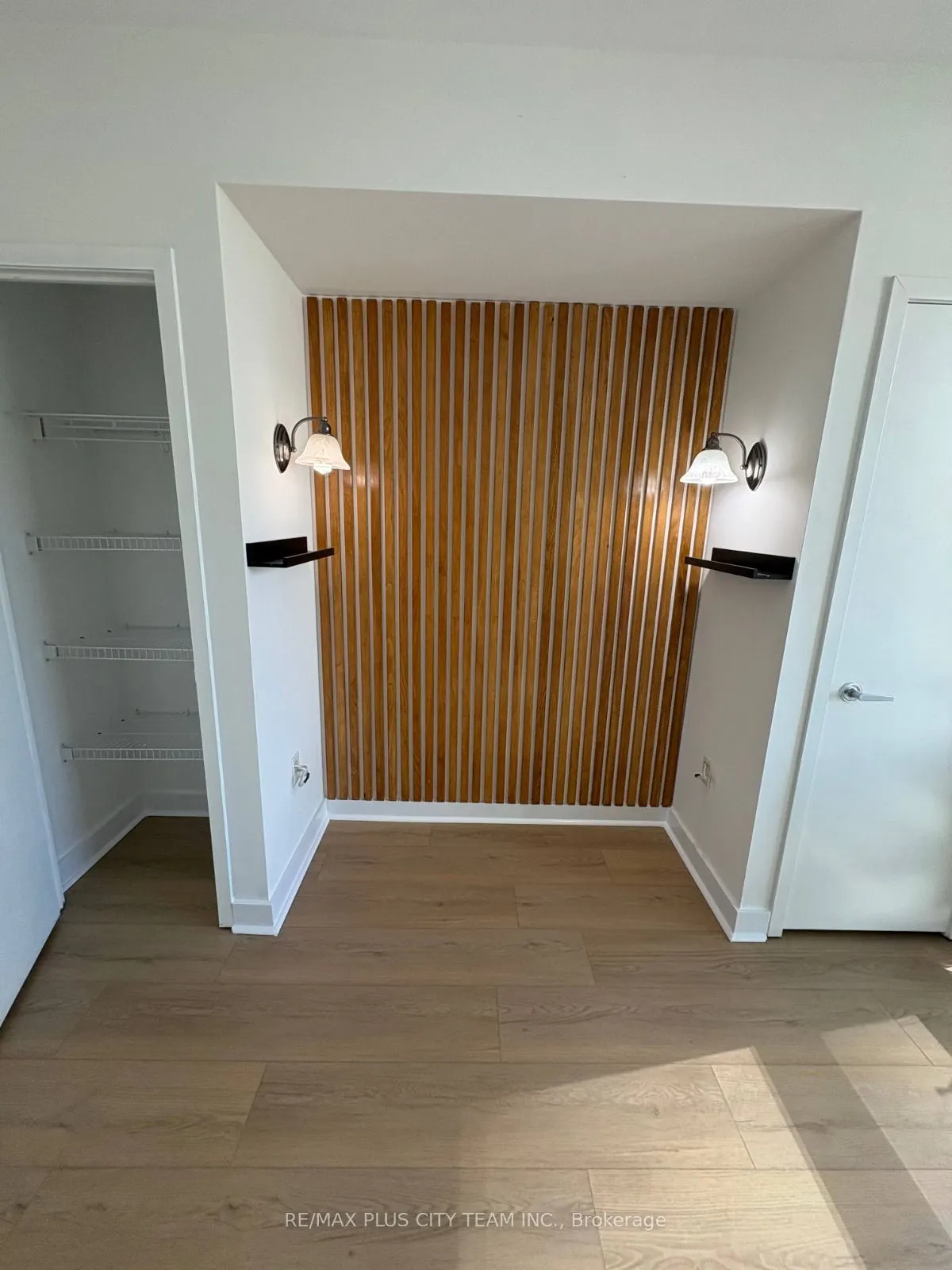 5 Mariner Terrace, #1008