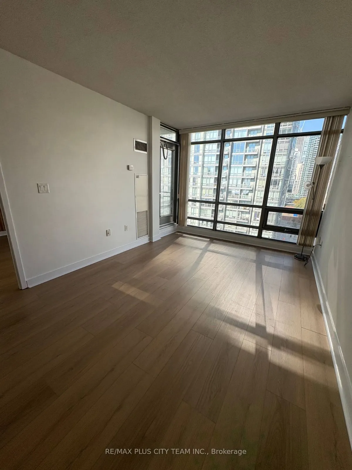 5 Mariner Terrace, #1008