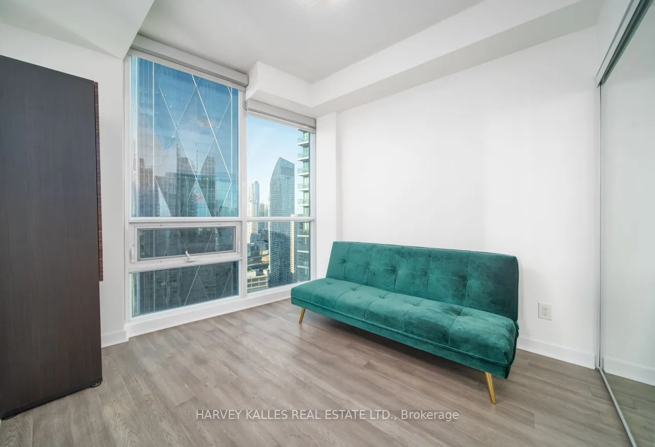 33 Bay Street, #4003