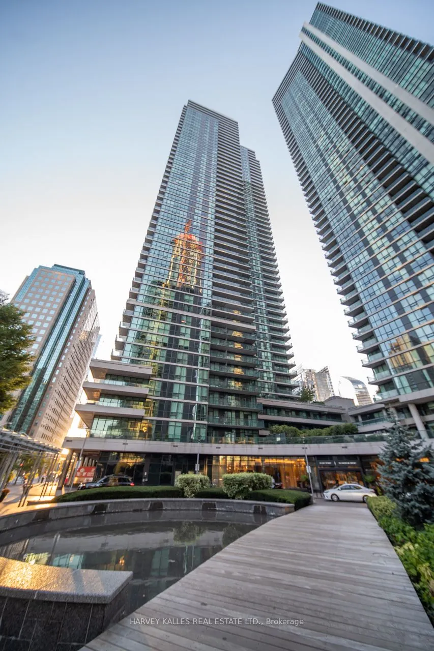 33 Bay Street, #4003