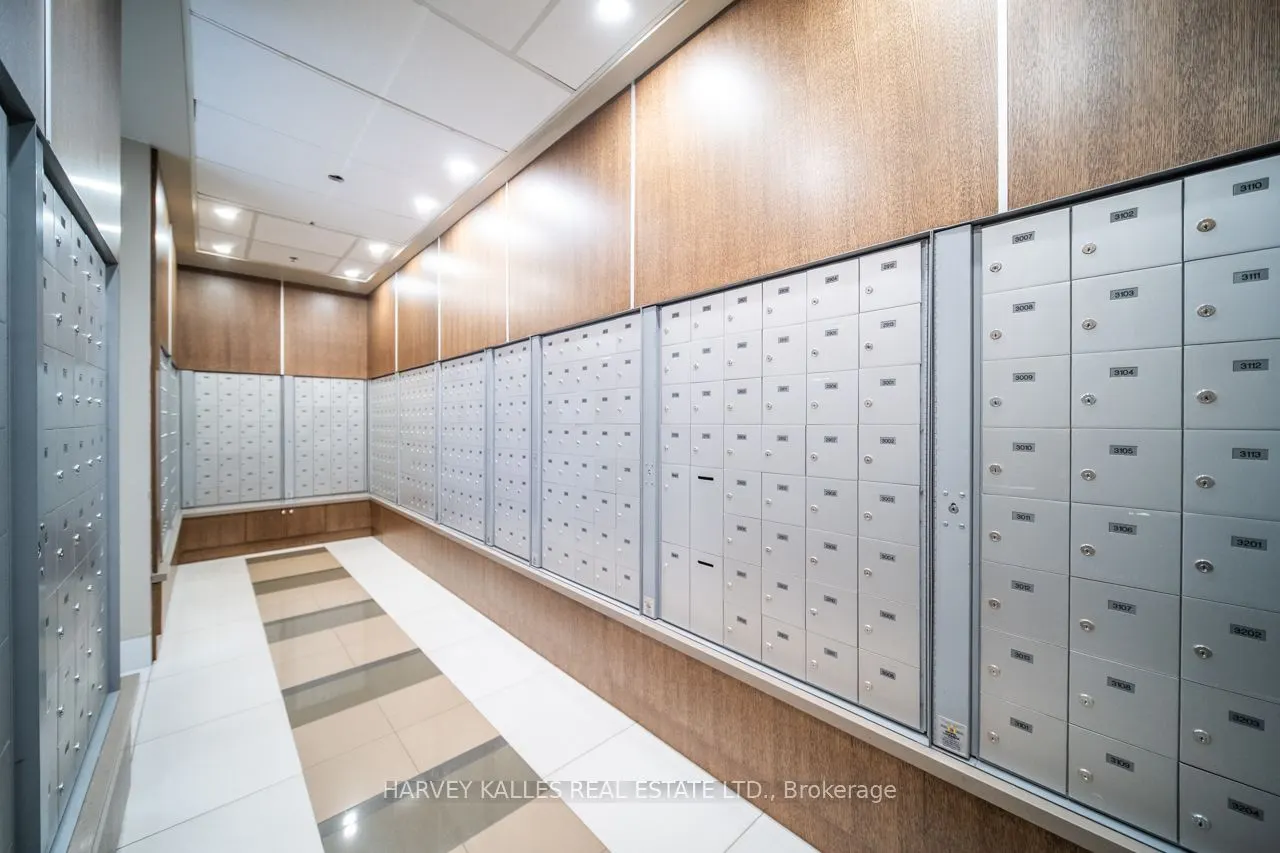 33 Bay Street, #4003